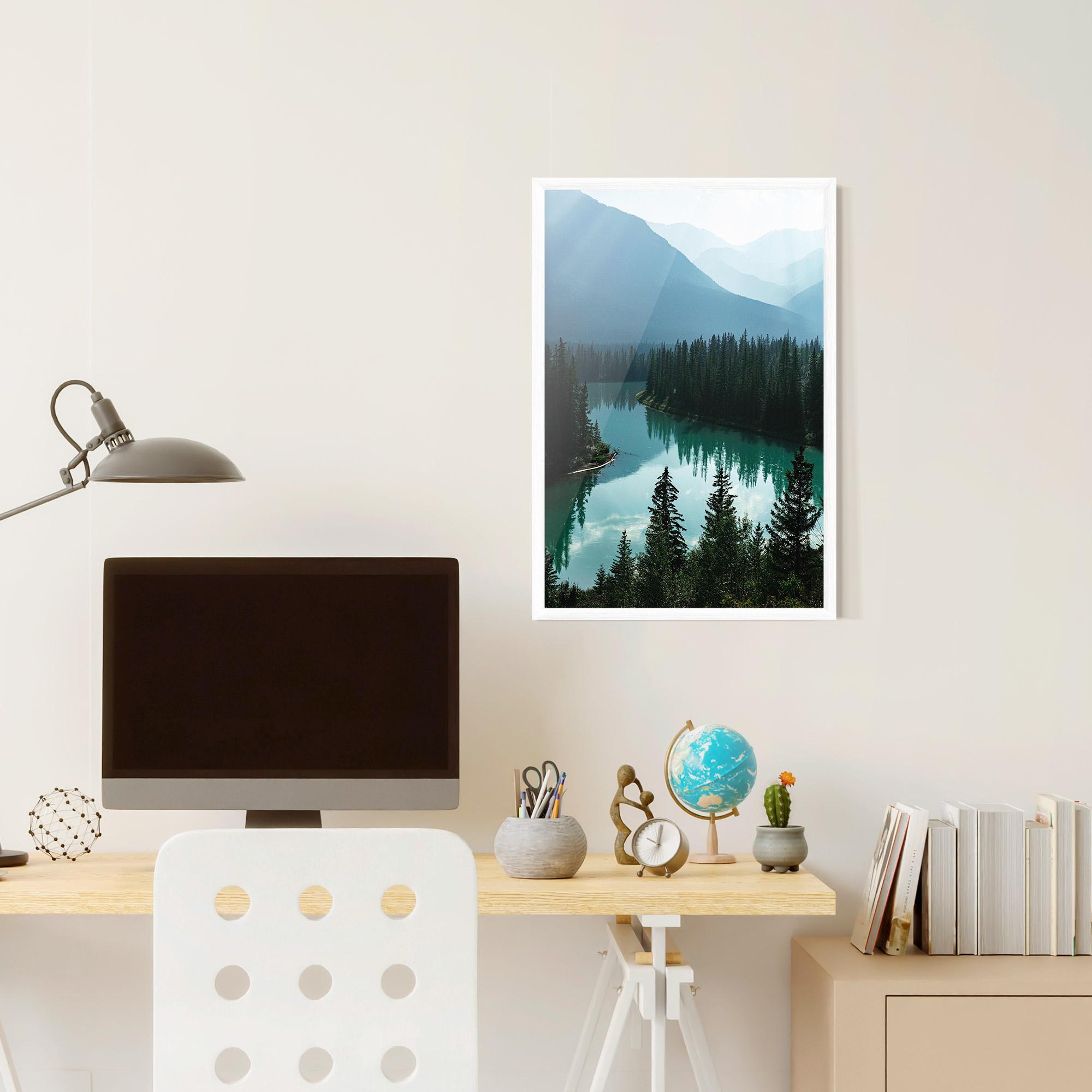 Poster Înrămat Crystal Lake mockup 6