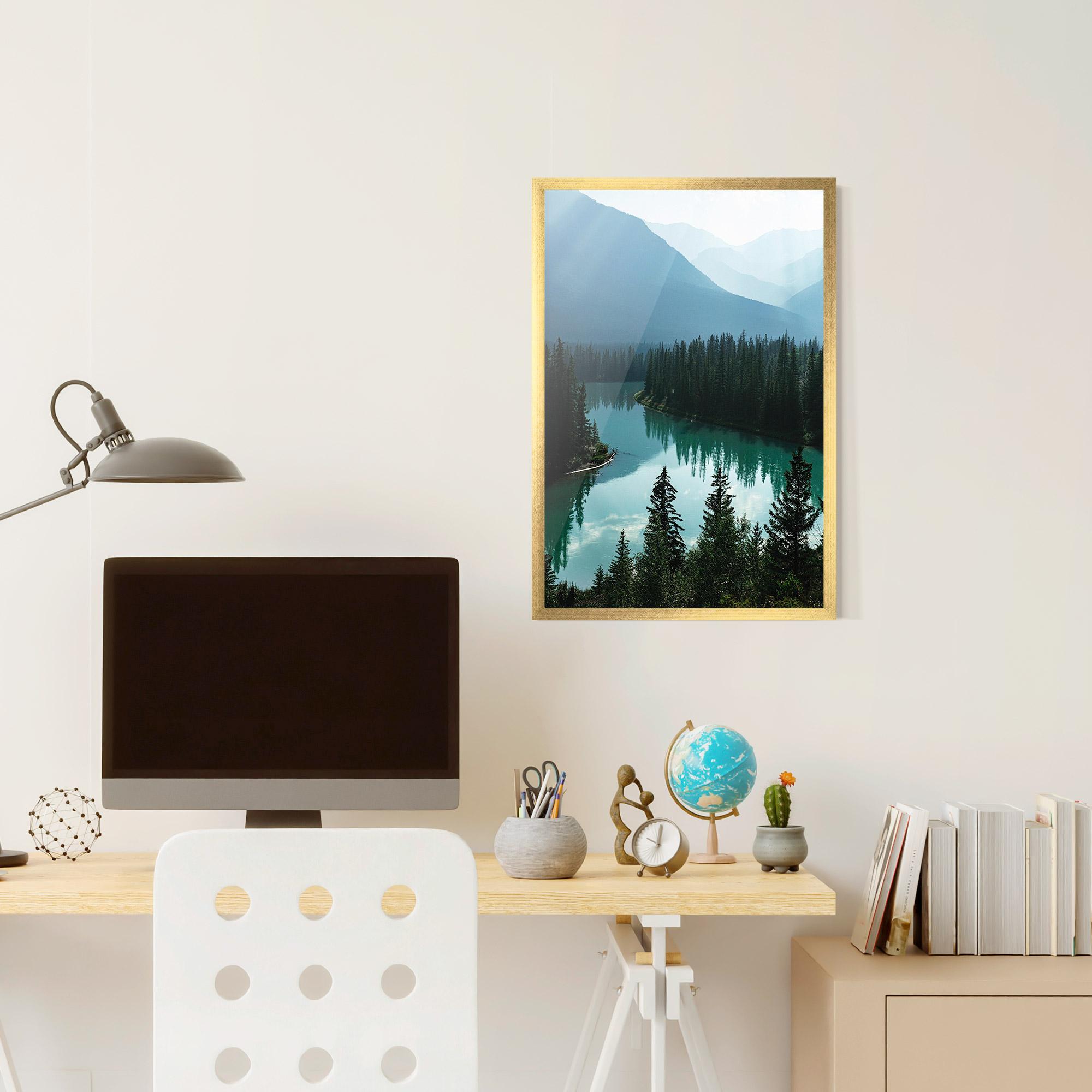 Poster Înrămat Crystal Lake mockup 6