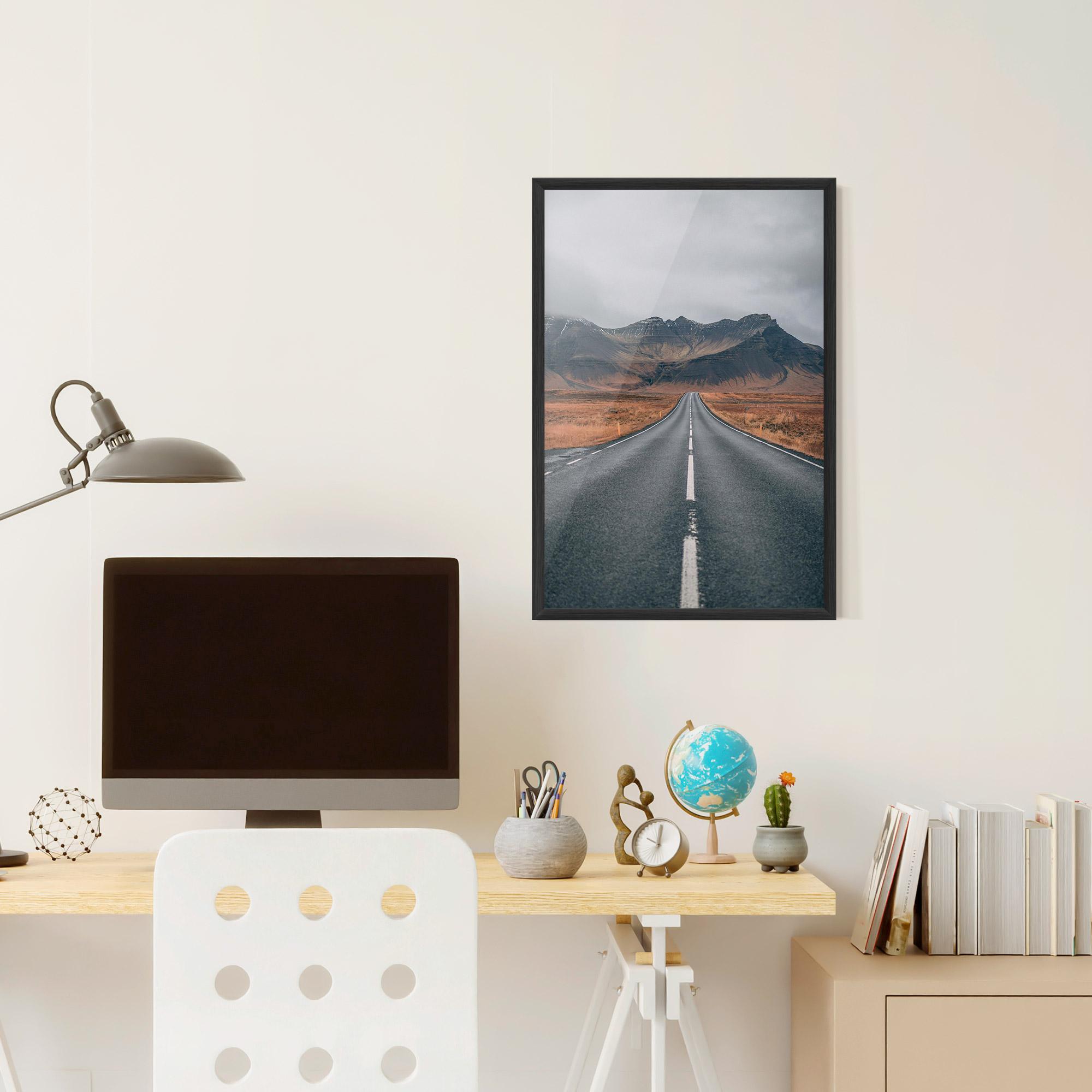 Poster Înrămat Country Roads mockup 6