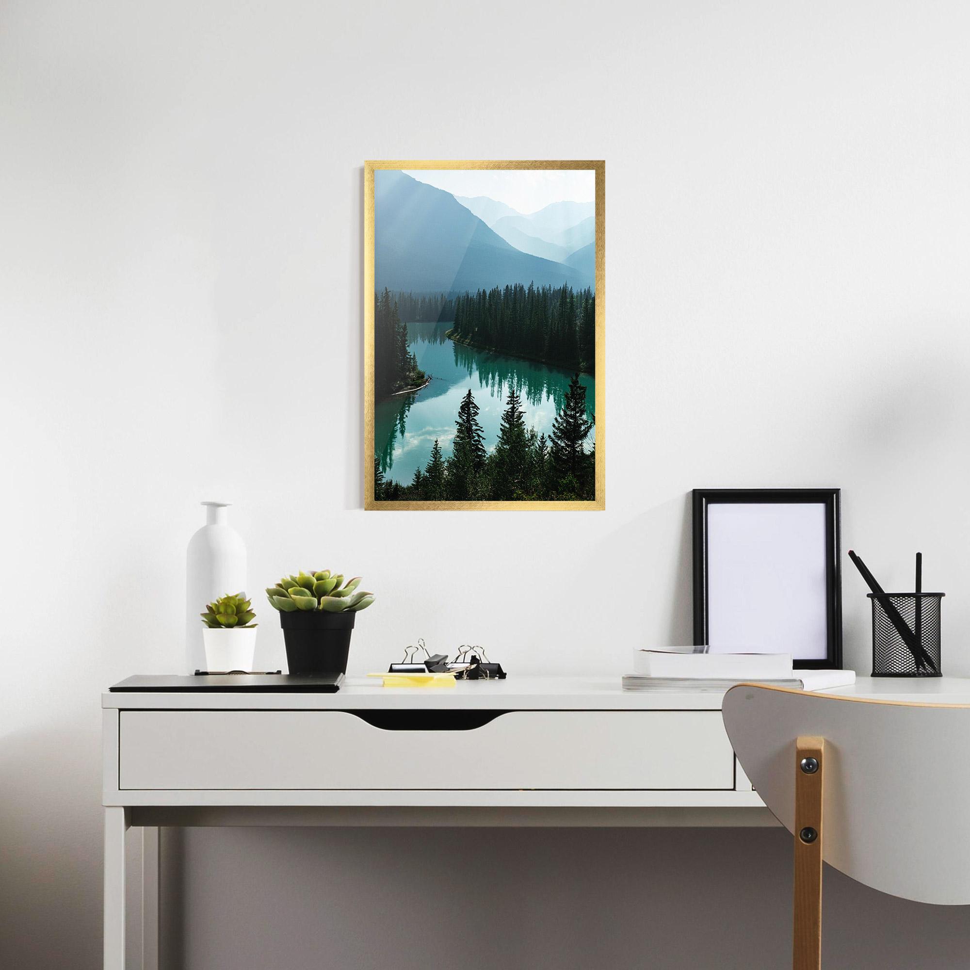 Poster Înrămat Crystal Lake mockup 7