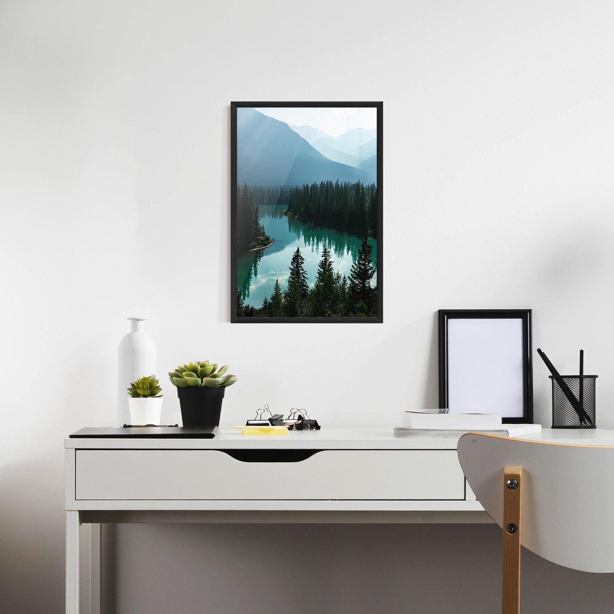 Poster Înrămat Crystal Lake mockup 7