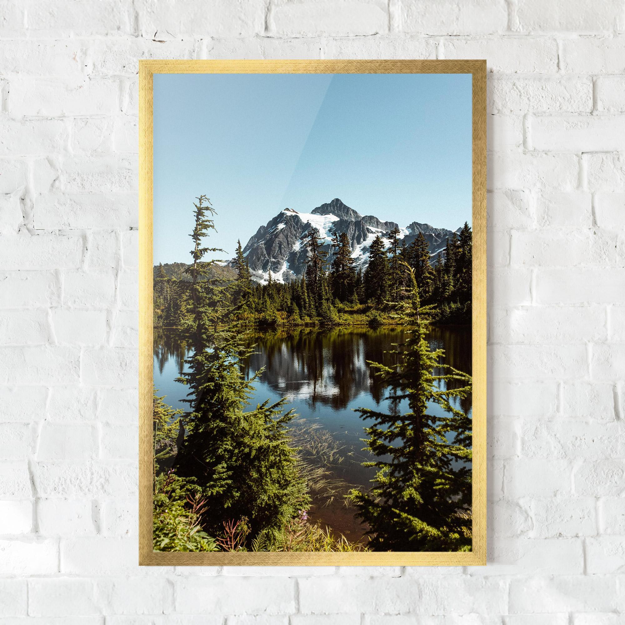 Poster Înrămat Forest Snow Mountain mockup 0
