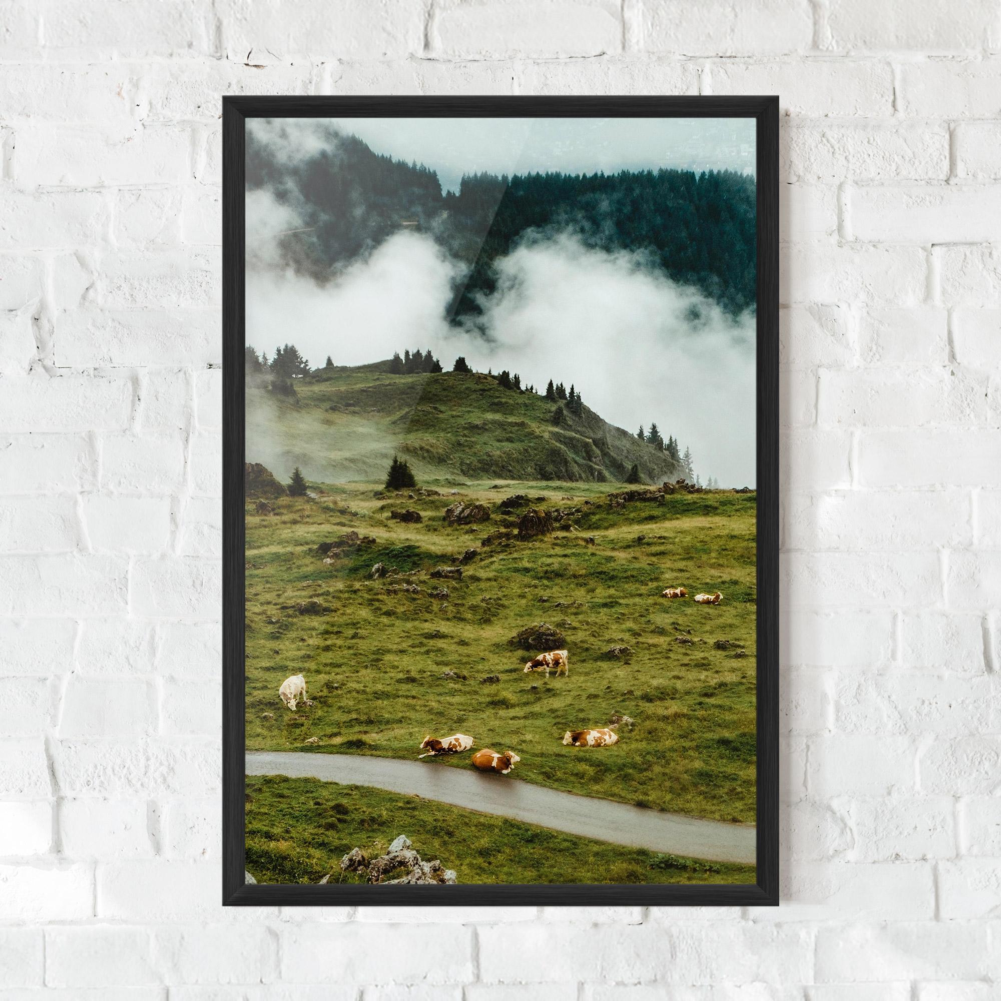 Poster Înrămat Cow Field View mockup 0