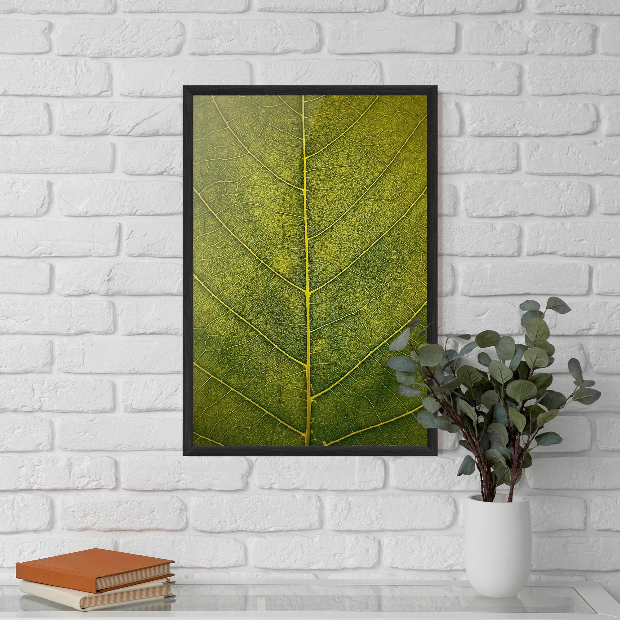 Poster Înrămat Leaf Closeup Forest mockup 5