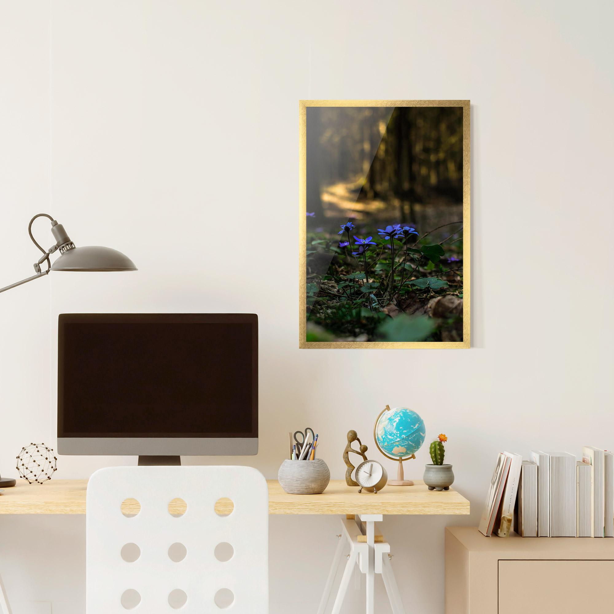 Poster Înrămat Purple Flower Forest mockup 6