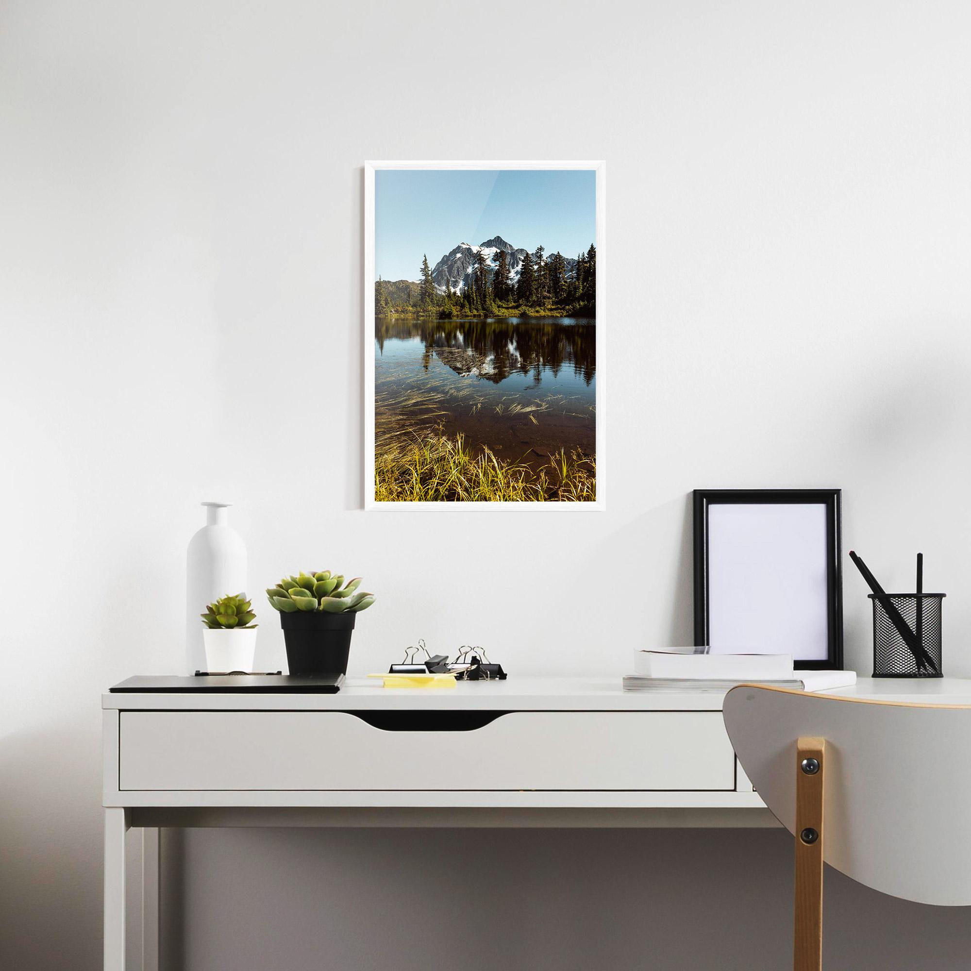 Poster Înrămat Lake Snow Mountain mockup 7