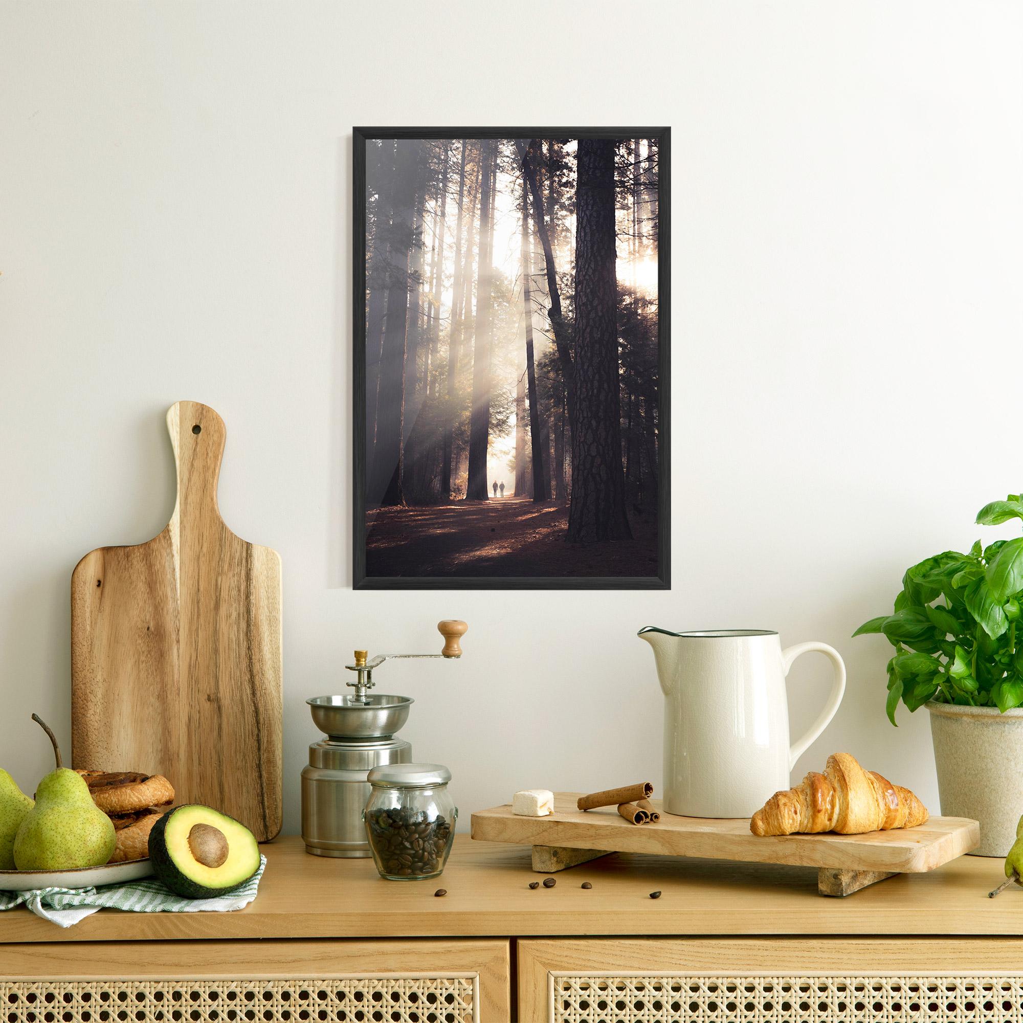 Poster Înrămat Foggy Couple Forest mockup 8