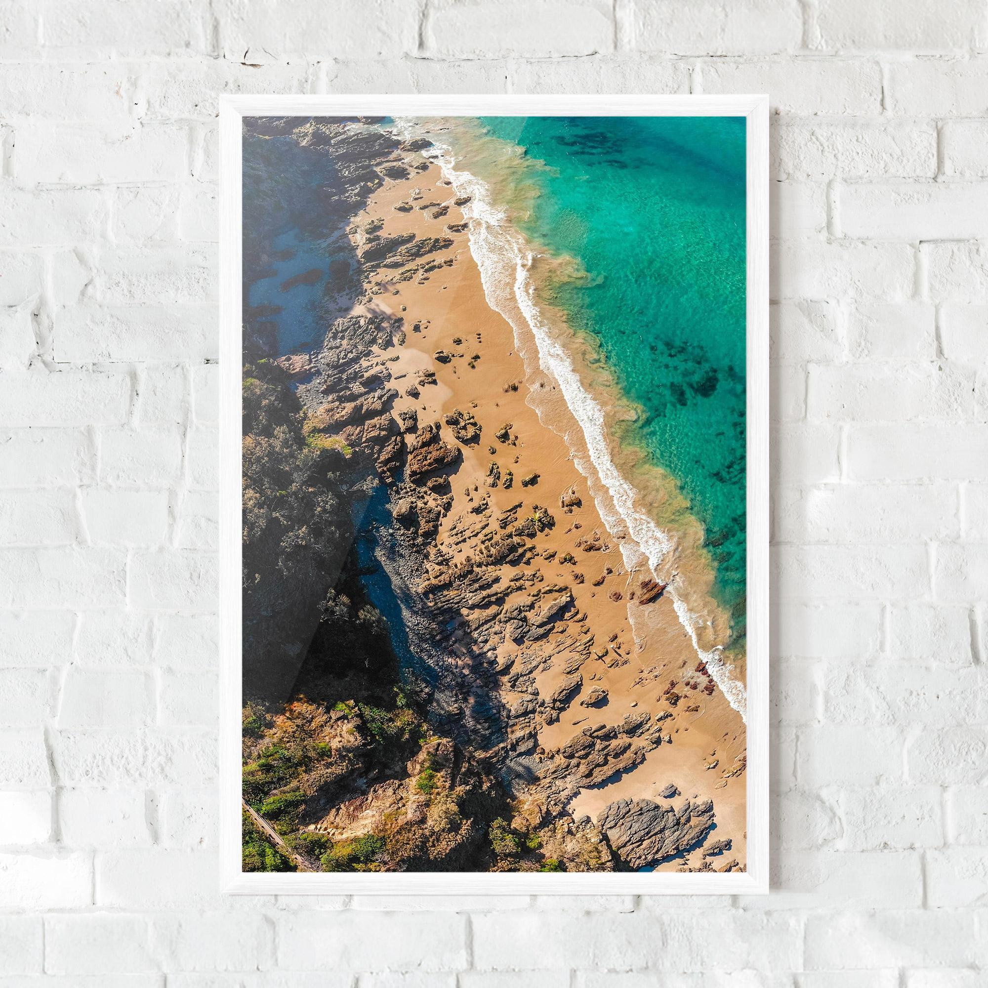 Poster Înrămat Rocky Beach mockup 0