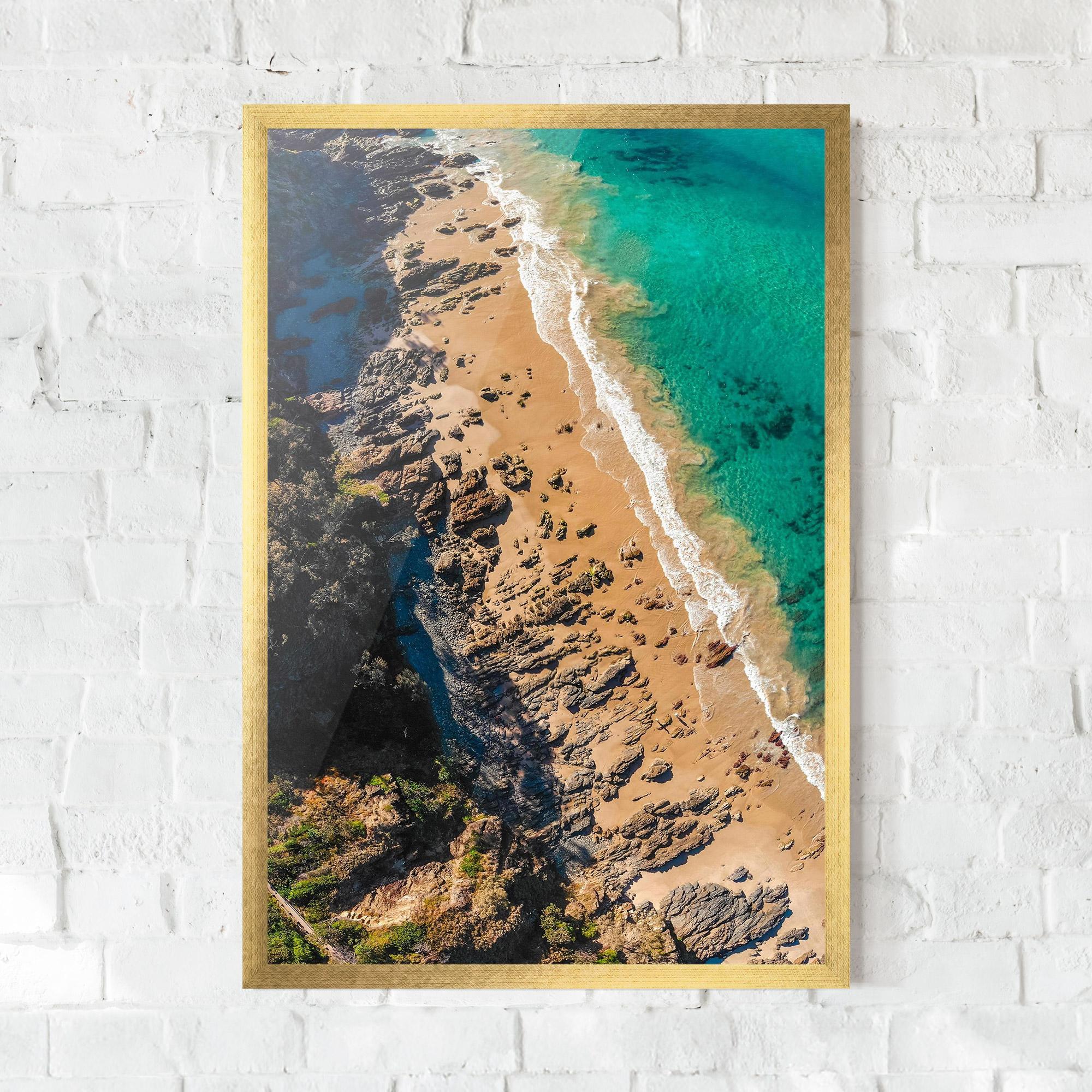 Poster Înrămat Rocky Beach mockup 0
