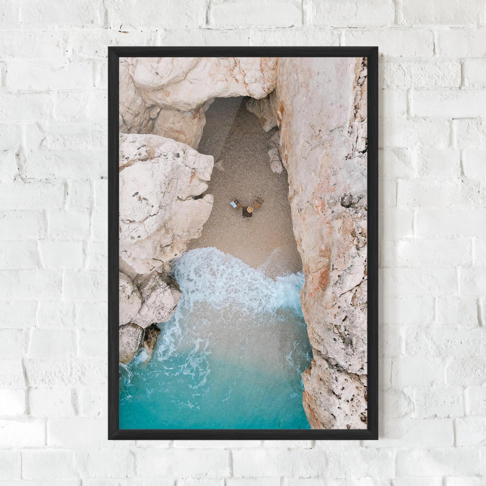 Poster Înrămat Private White Cave mockup 0