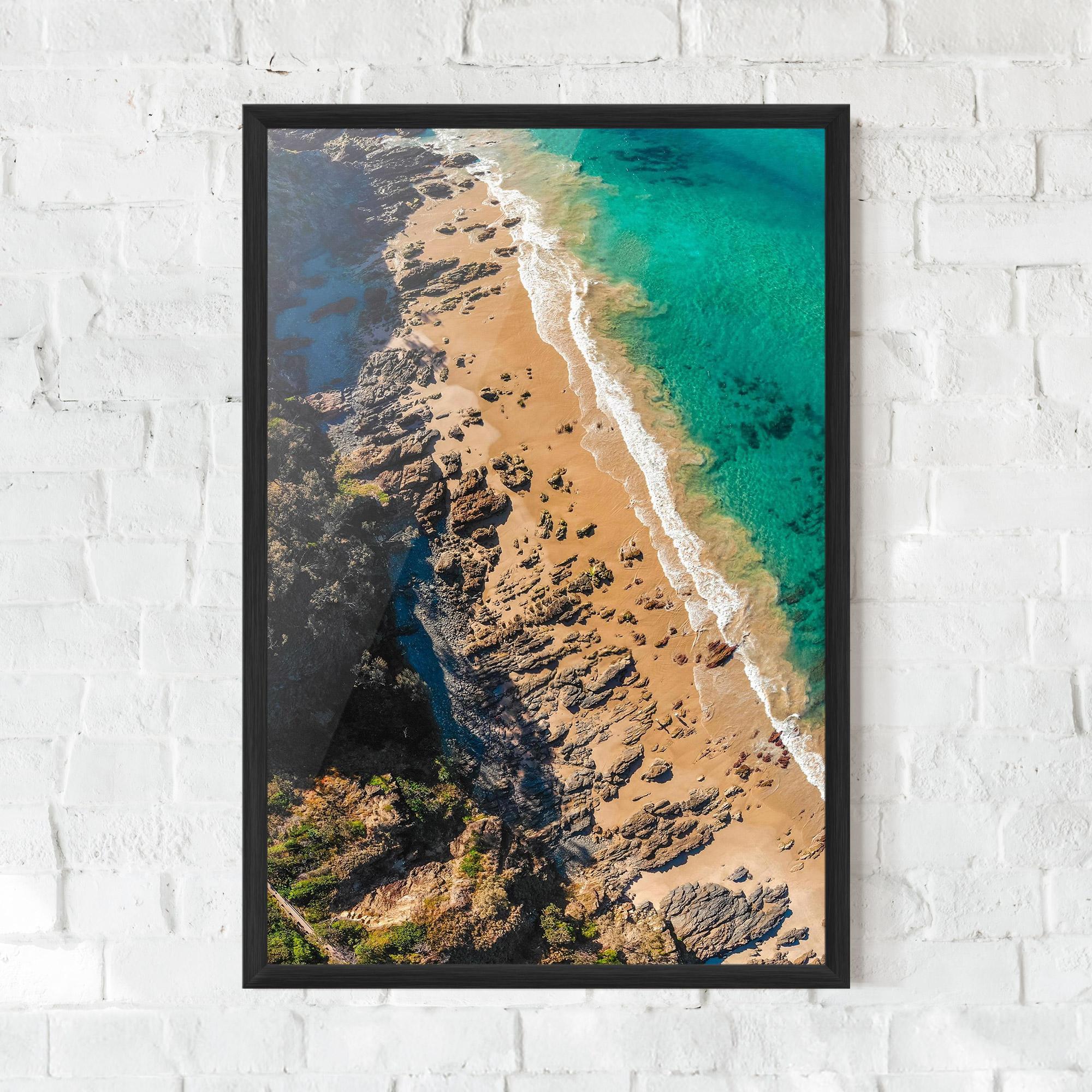 Poster Înrămat Rocky Beach mockup 0