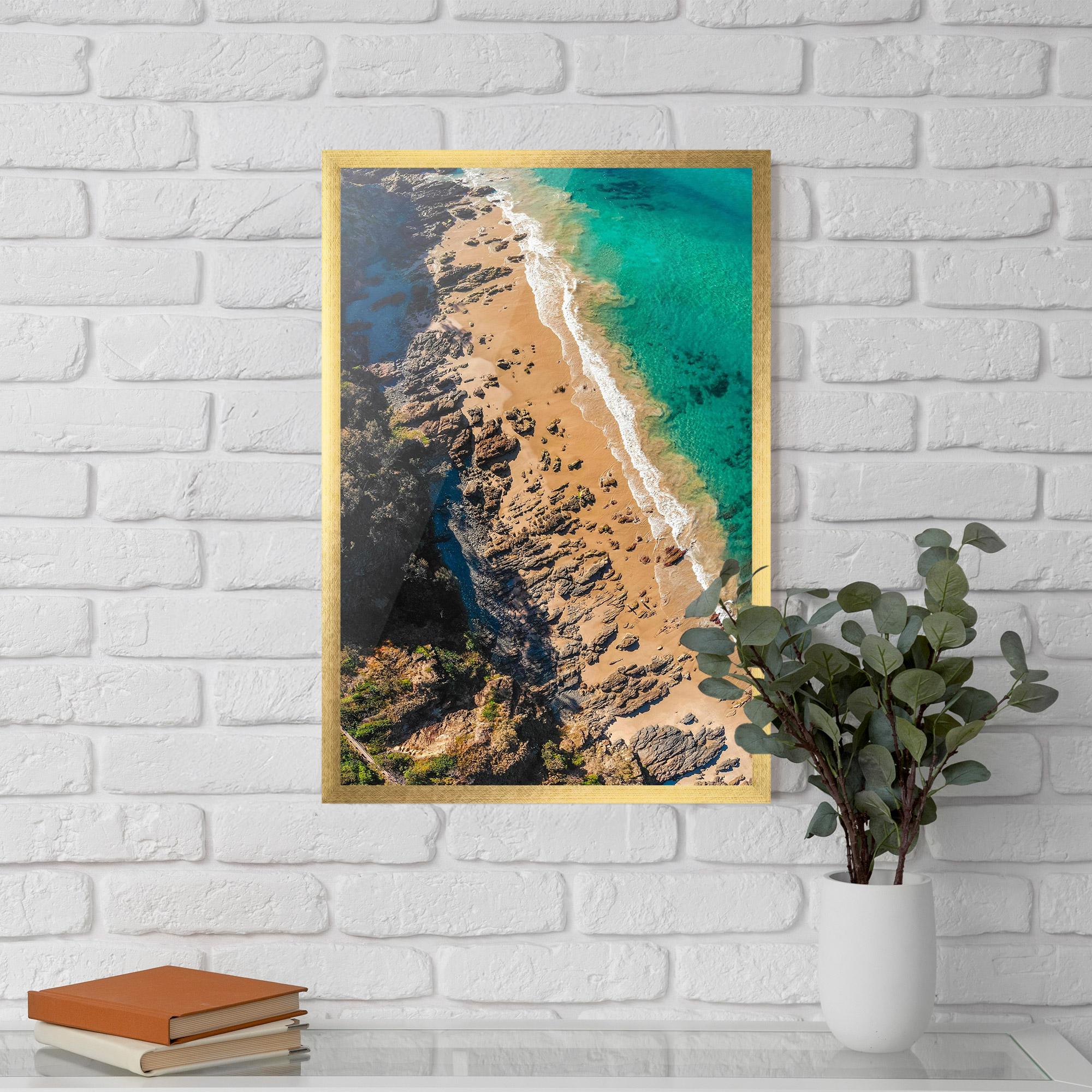 Poster Înrămat Rocky Beach mockup 5