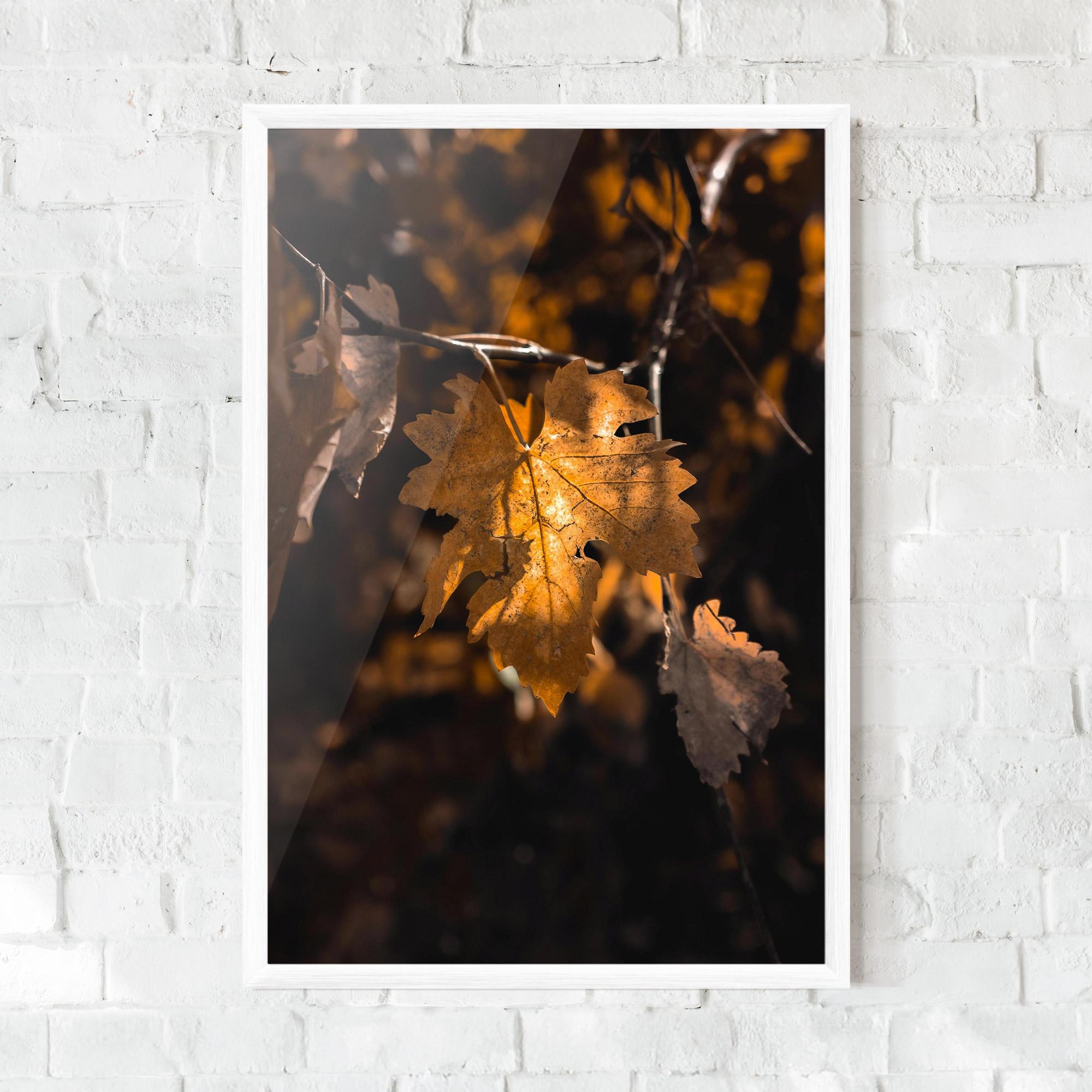 Poster Înrămat Autumn Brown Leaf mockup 0