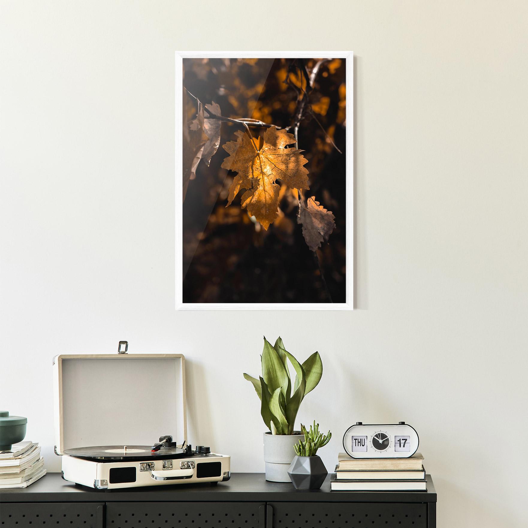 Poster Înrămat Autumn Brown Leaf mockup 2