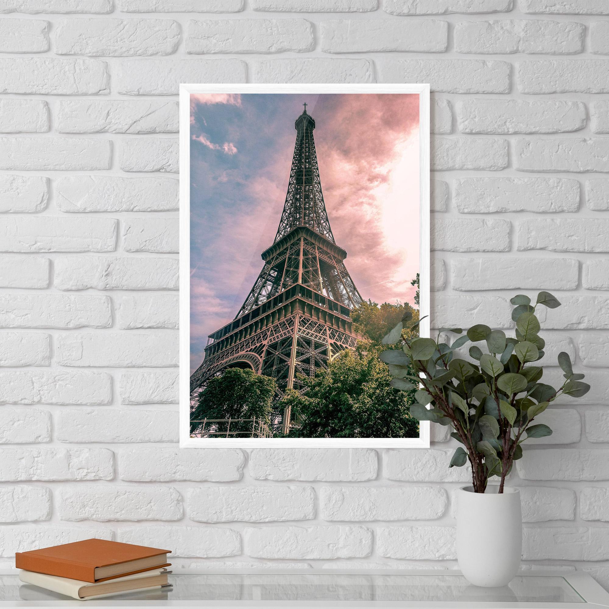 Poster Înrămat Eiffel Under Pink Sky mockup 5
