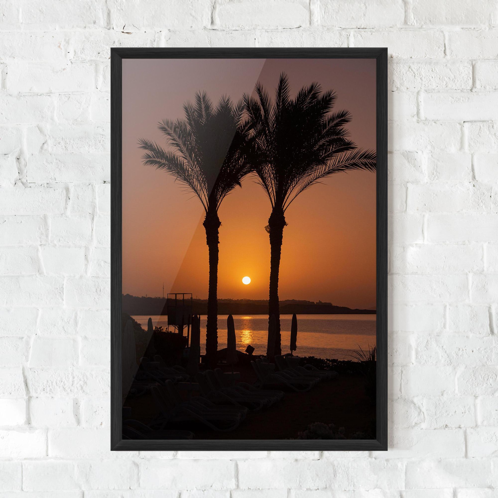 Poster Înrămat Night Palm mockup 0