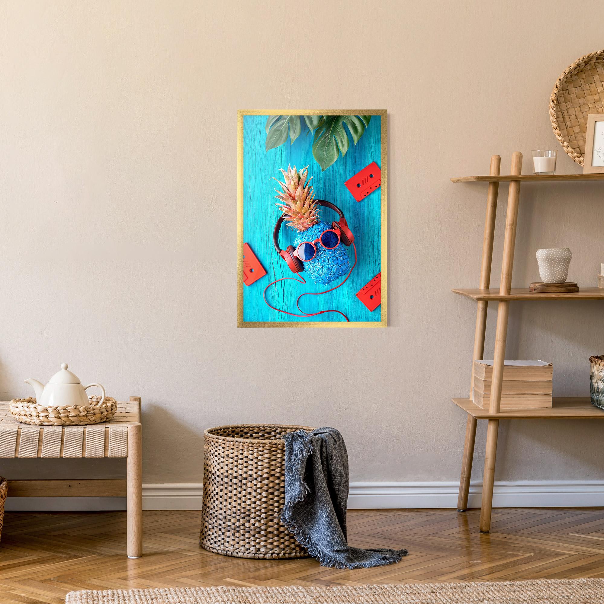 Poster Înrămat Pineapple On Blue mockup 9