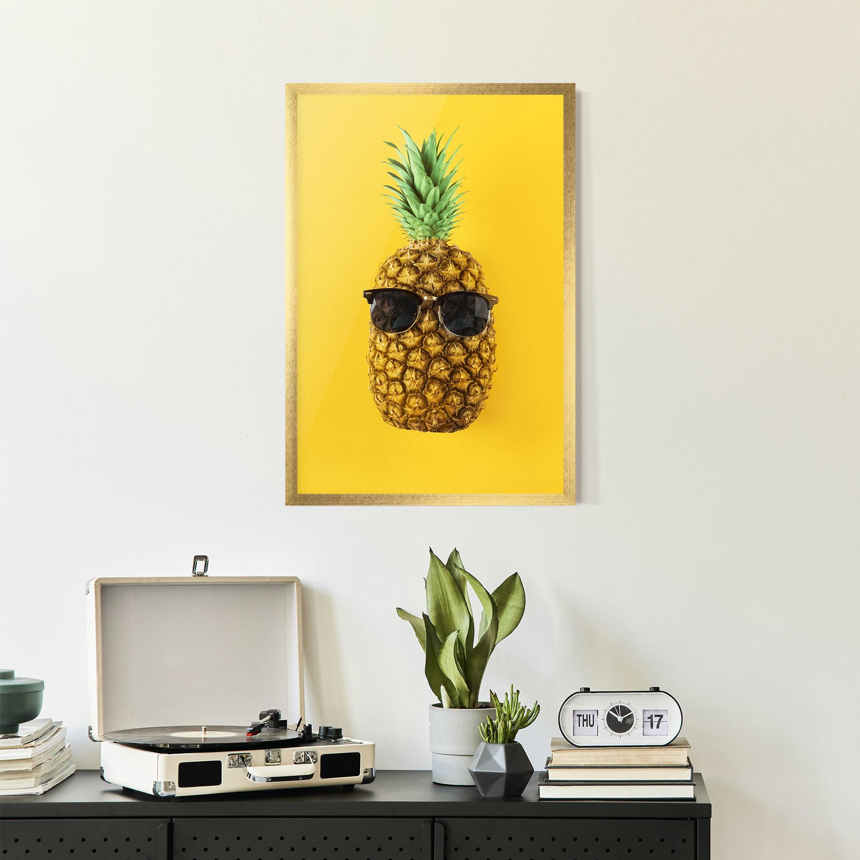 Poster Înrămat Fresh Pineapple mockup 2
