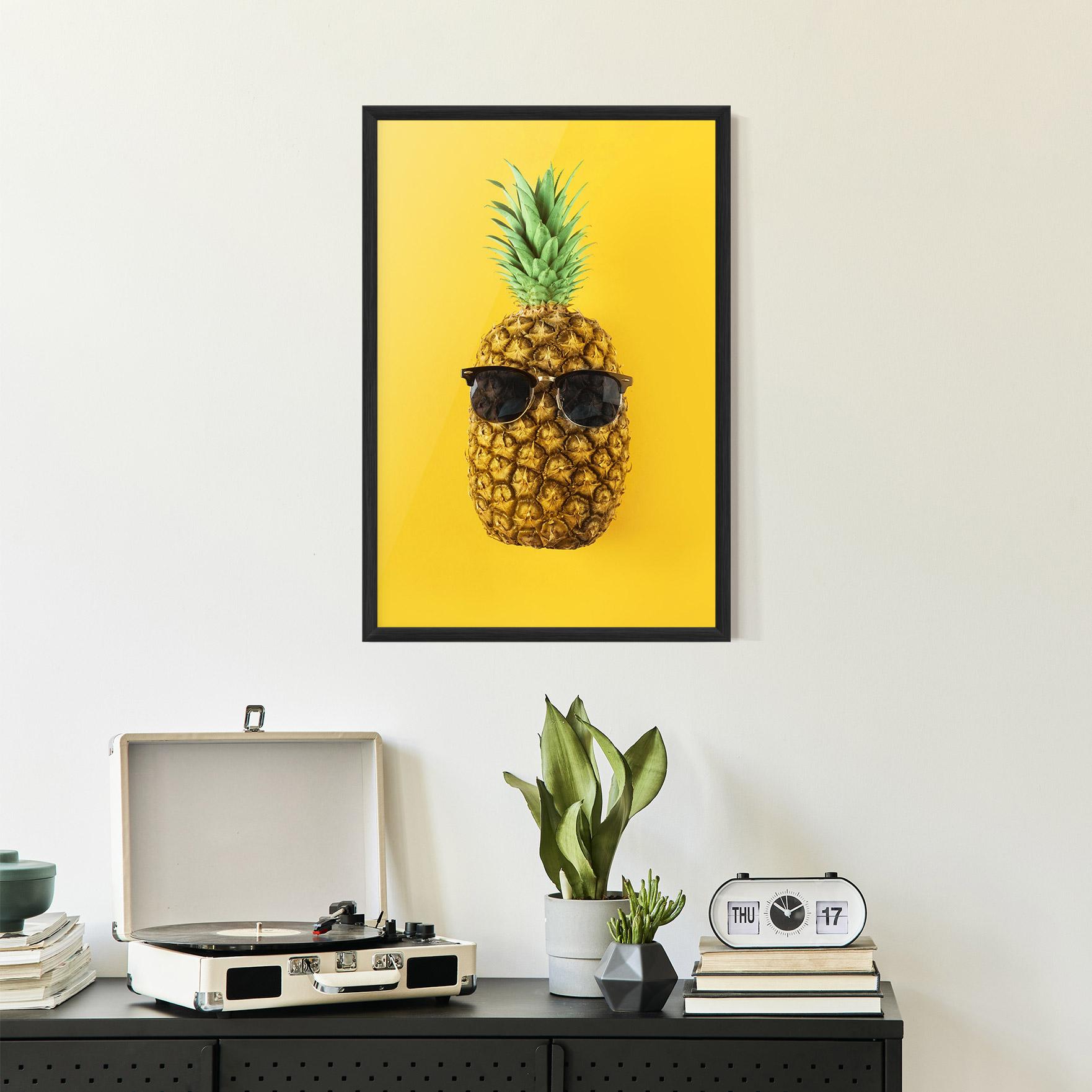 Poster Înrămat Fresh Pineapple mockup 2