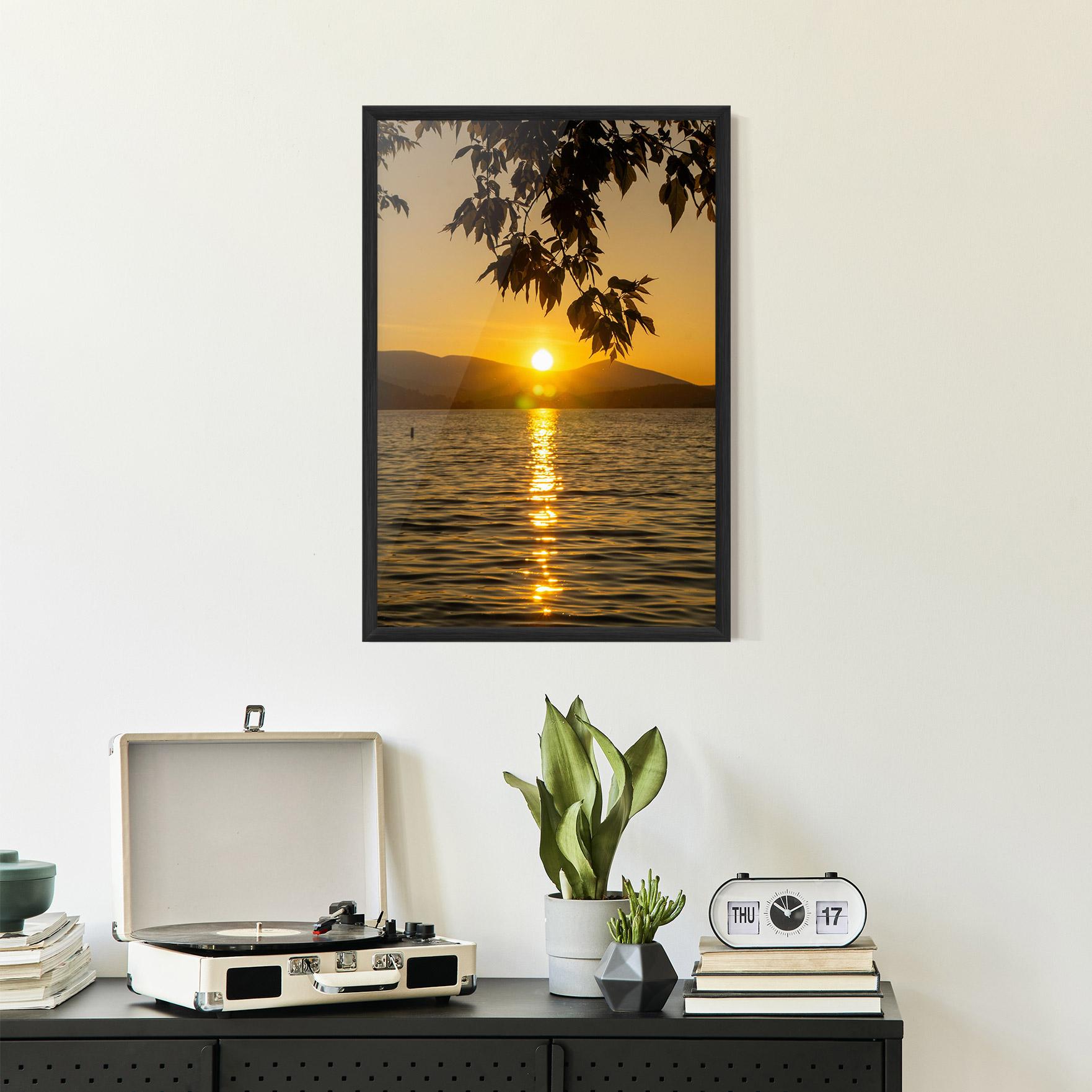 Poster Înrămat Yellow Sunrise mockup 2