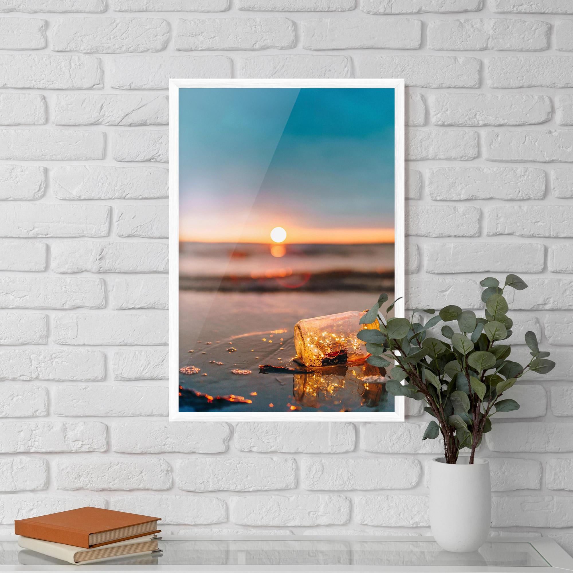 Poster Înrămat Jar With Lights mockup 5