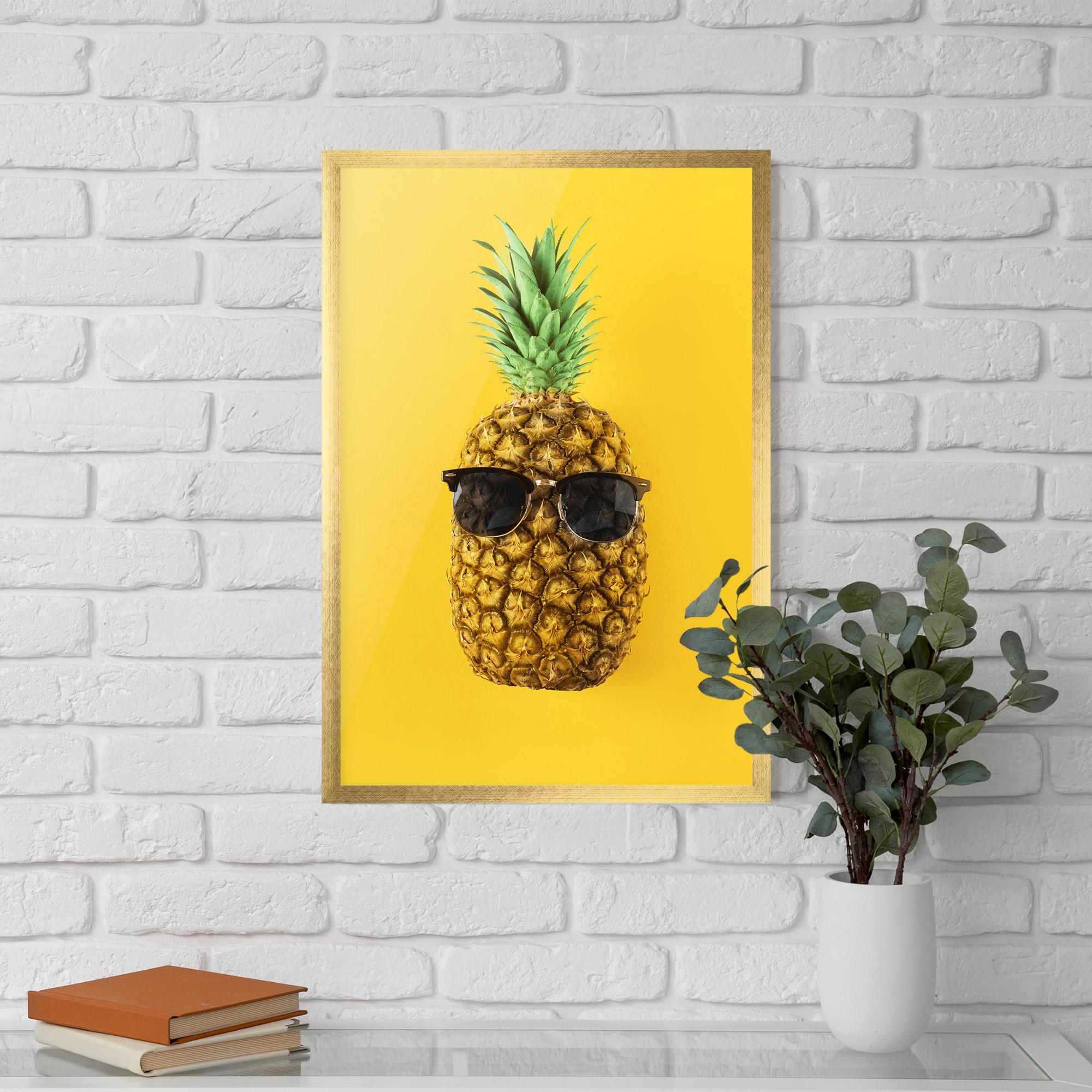 Poster Înrămat Fresh Pineapple mockup 5