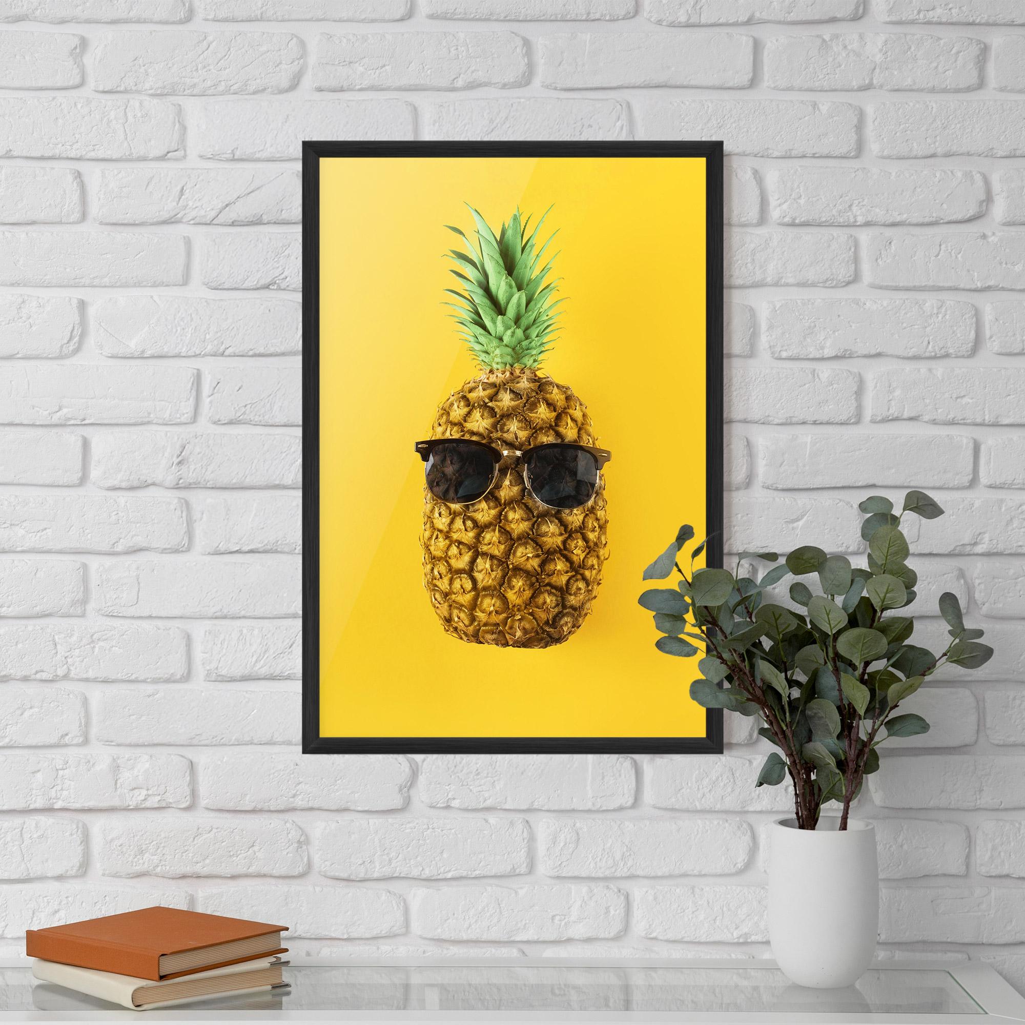 Poster Înrămat Fresh Pineapple mockup 5
