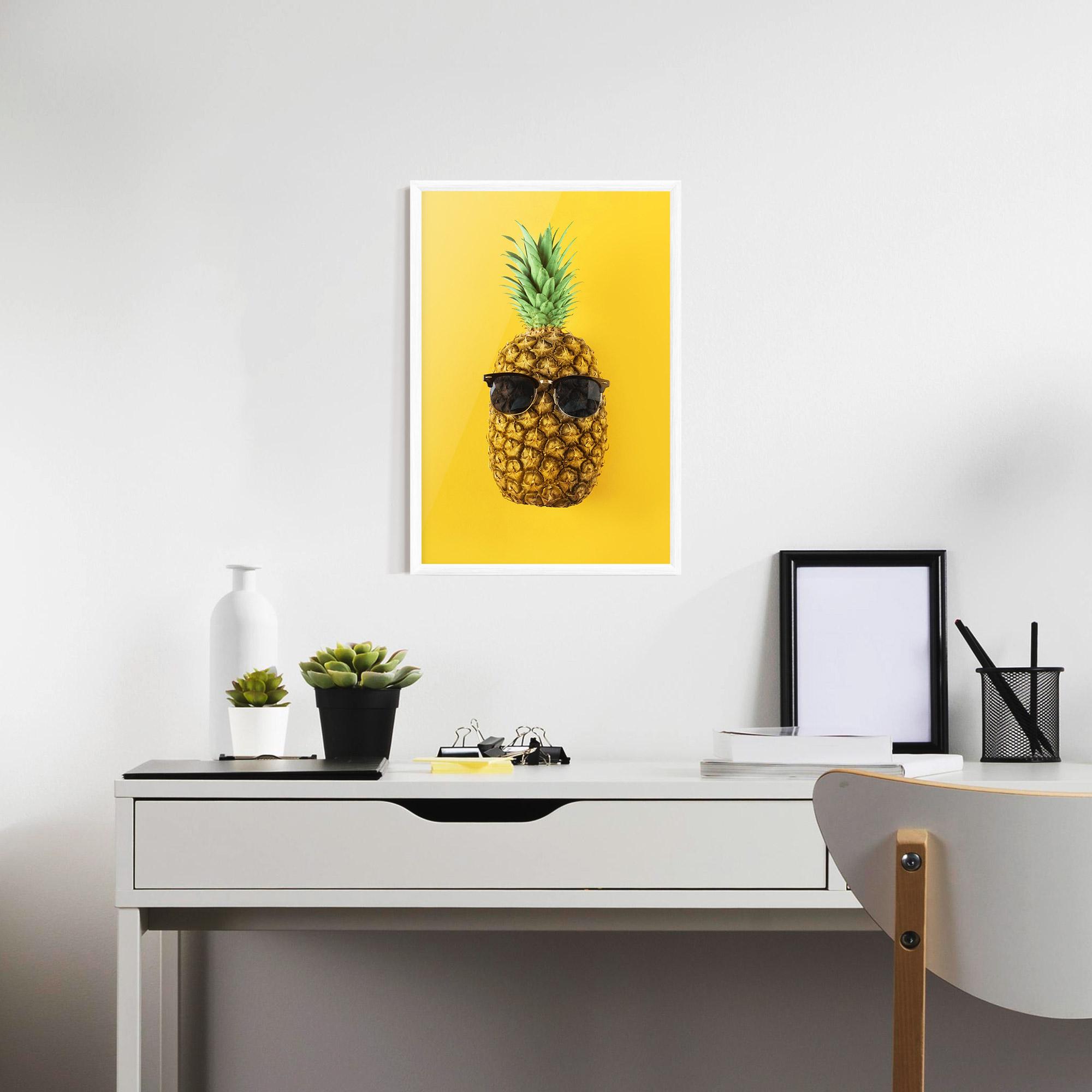 Poster Înrămat Fresh Pineapple mockup 7