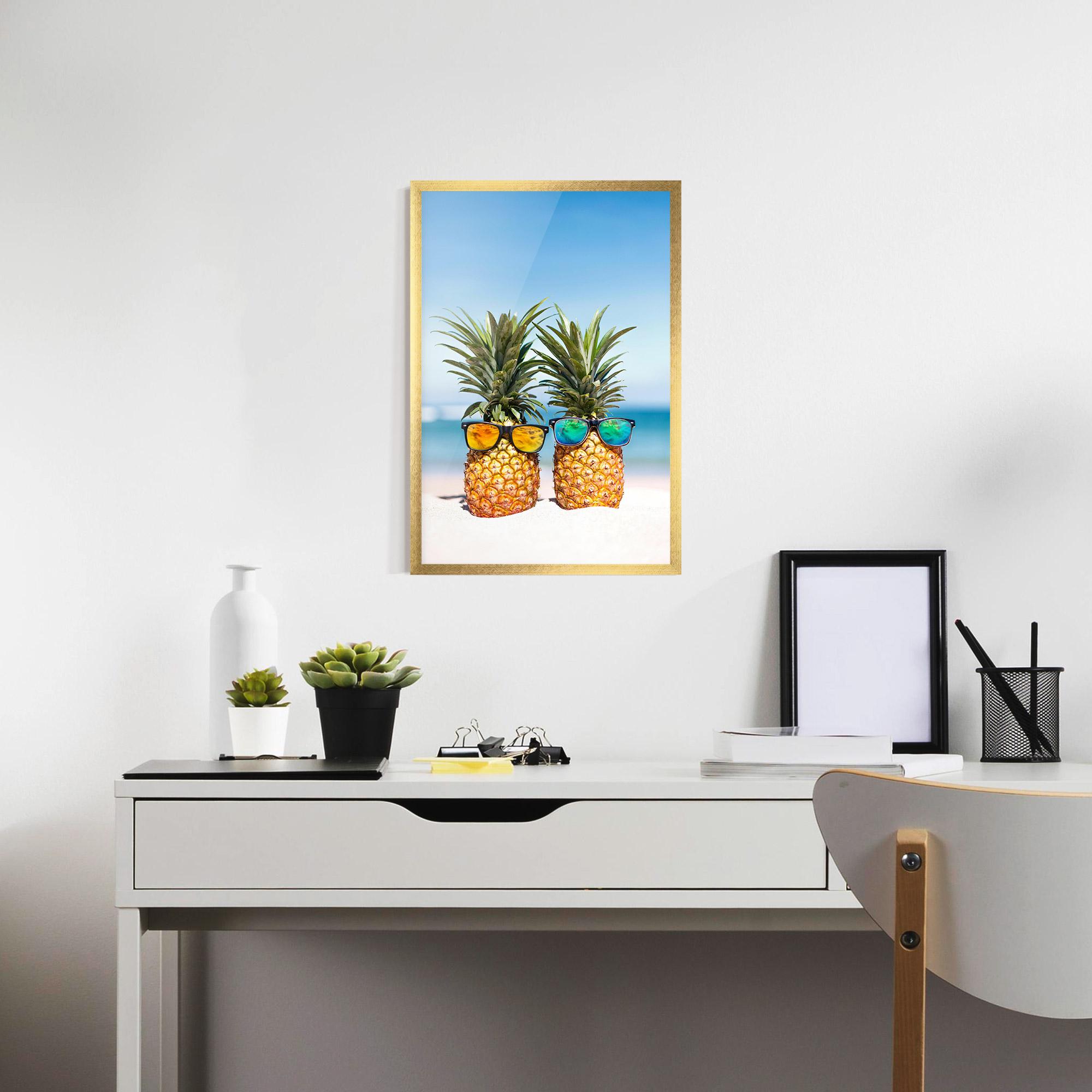 Poster Înrămat Trendy Sunglasses mockup 7