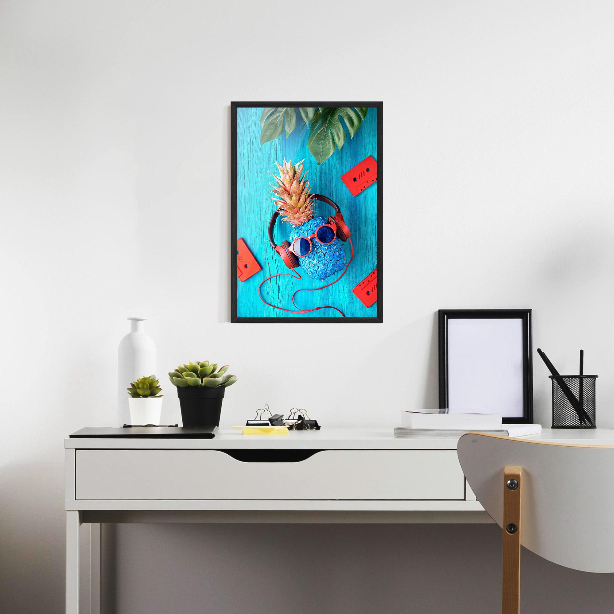 Poster Înrămat Pineapple On Blue mockup 7
