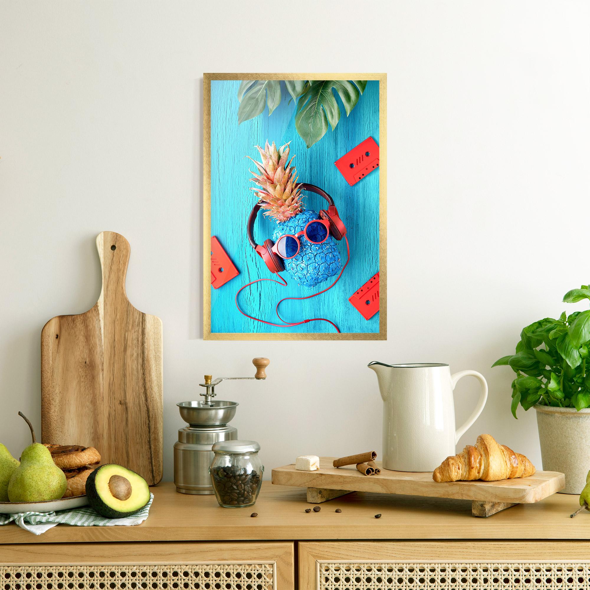 Poster Înrămat Pineapple On Blue mockup 8