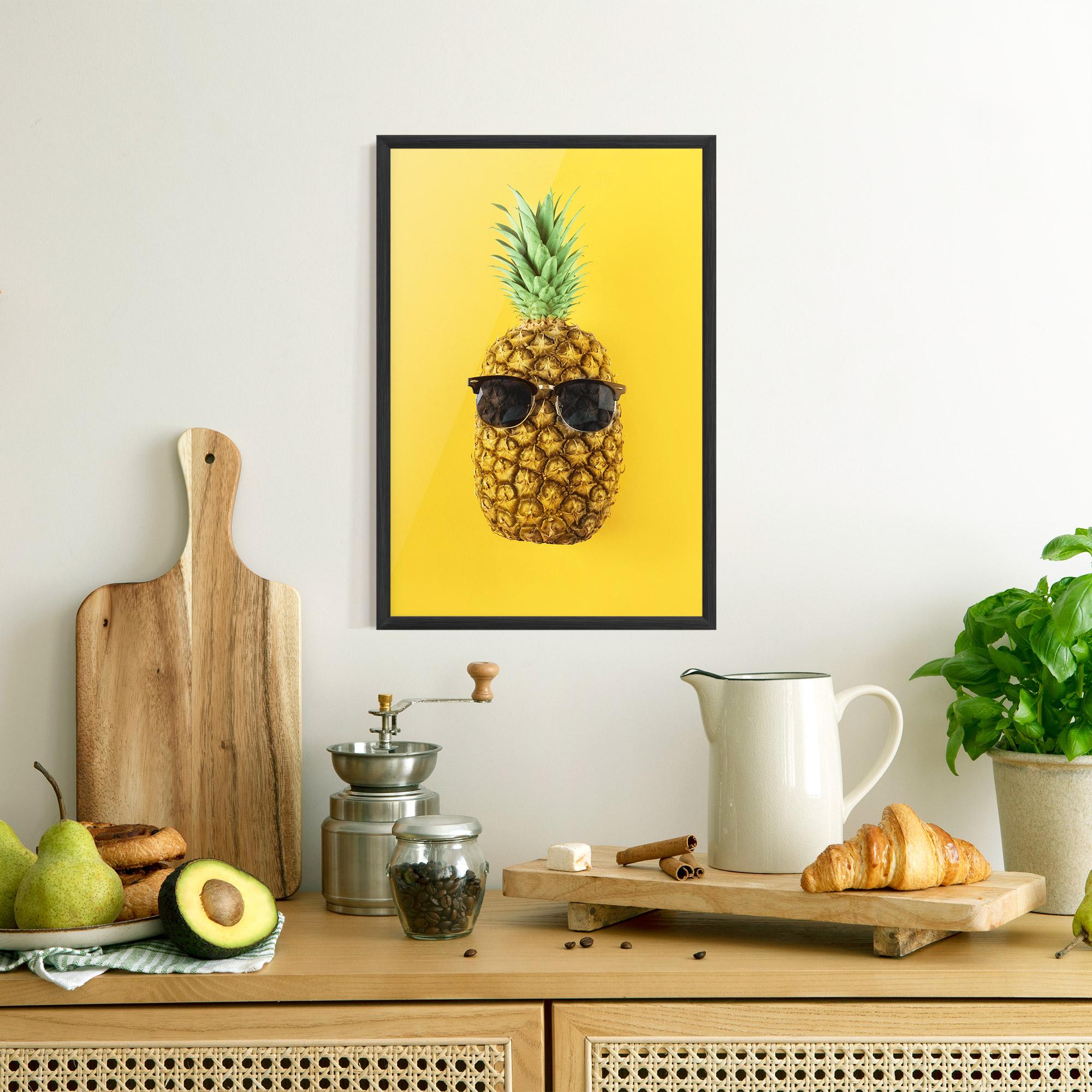 Poster Înrămat Fresh Pineapple mockup 8