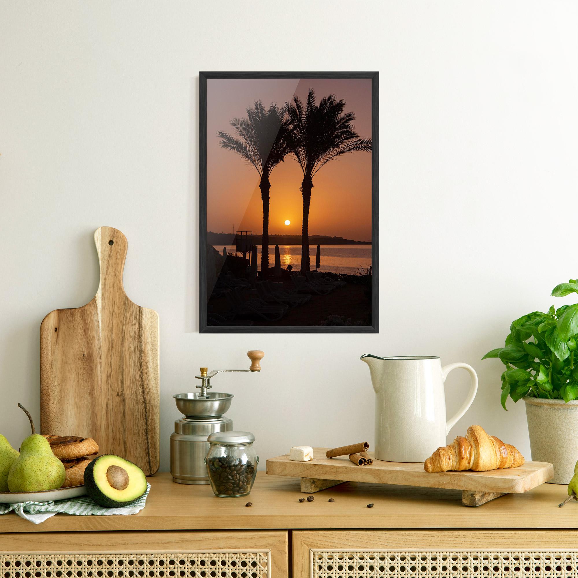 Poster Înrămat Night Palm mockup 8