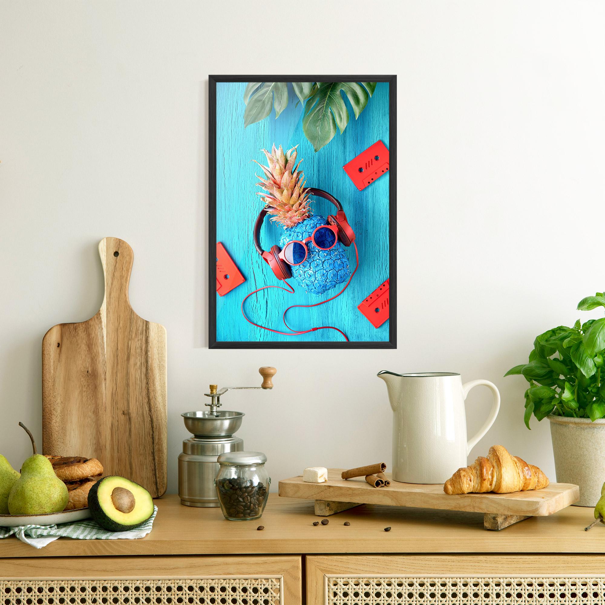 Poster Înrămat Pineapple On Blue mockup 8