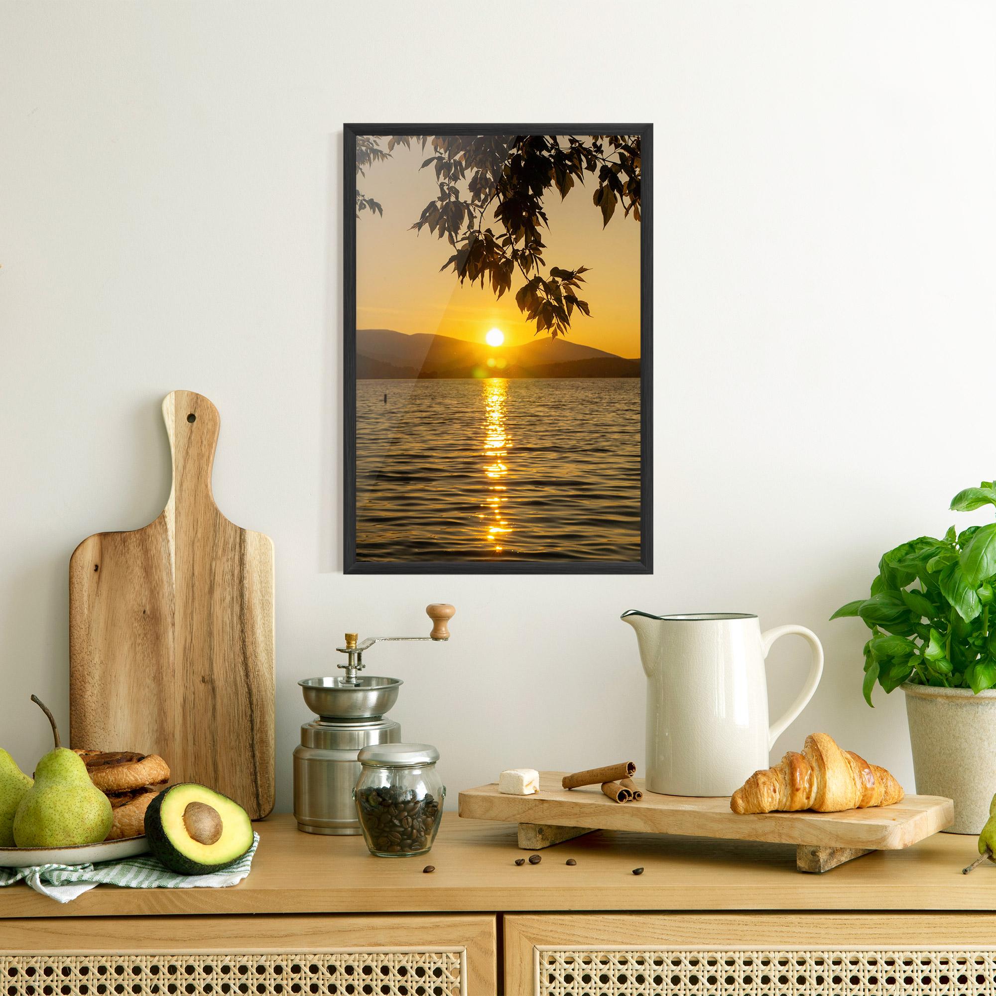 Poster Înrămat Yellow Sunrise mockup 8