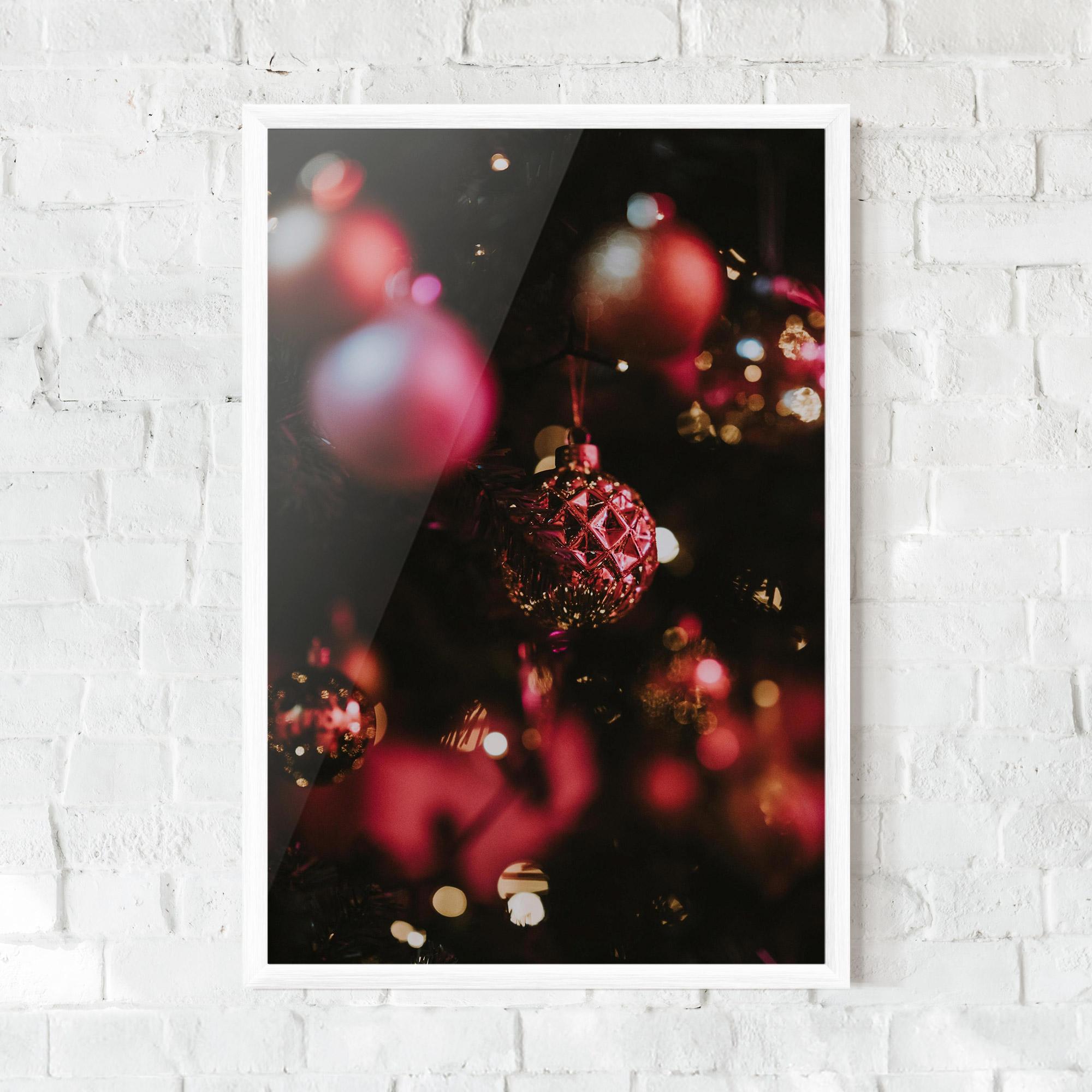 Poster Înrămat Dark Pink Christmas Balls mockup 0