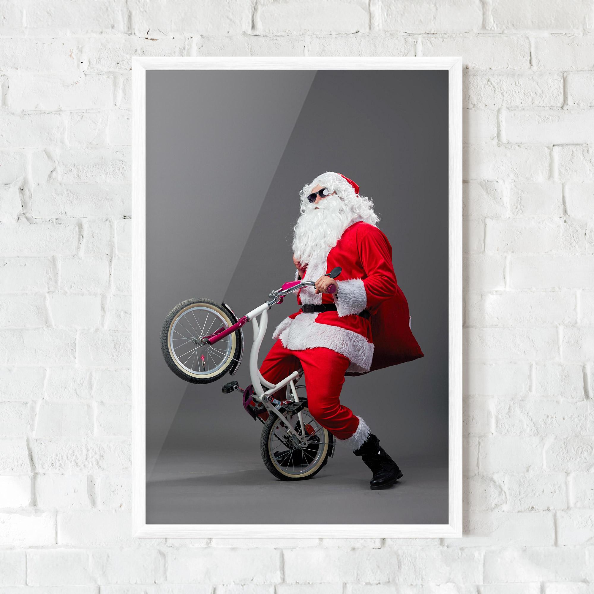 Poster Înrămat Santa Rides Bicycle mockup 0