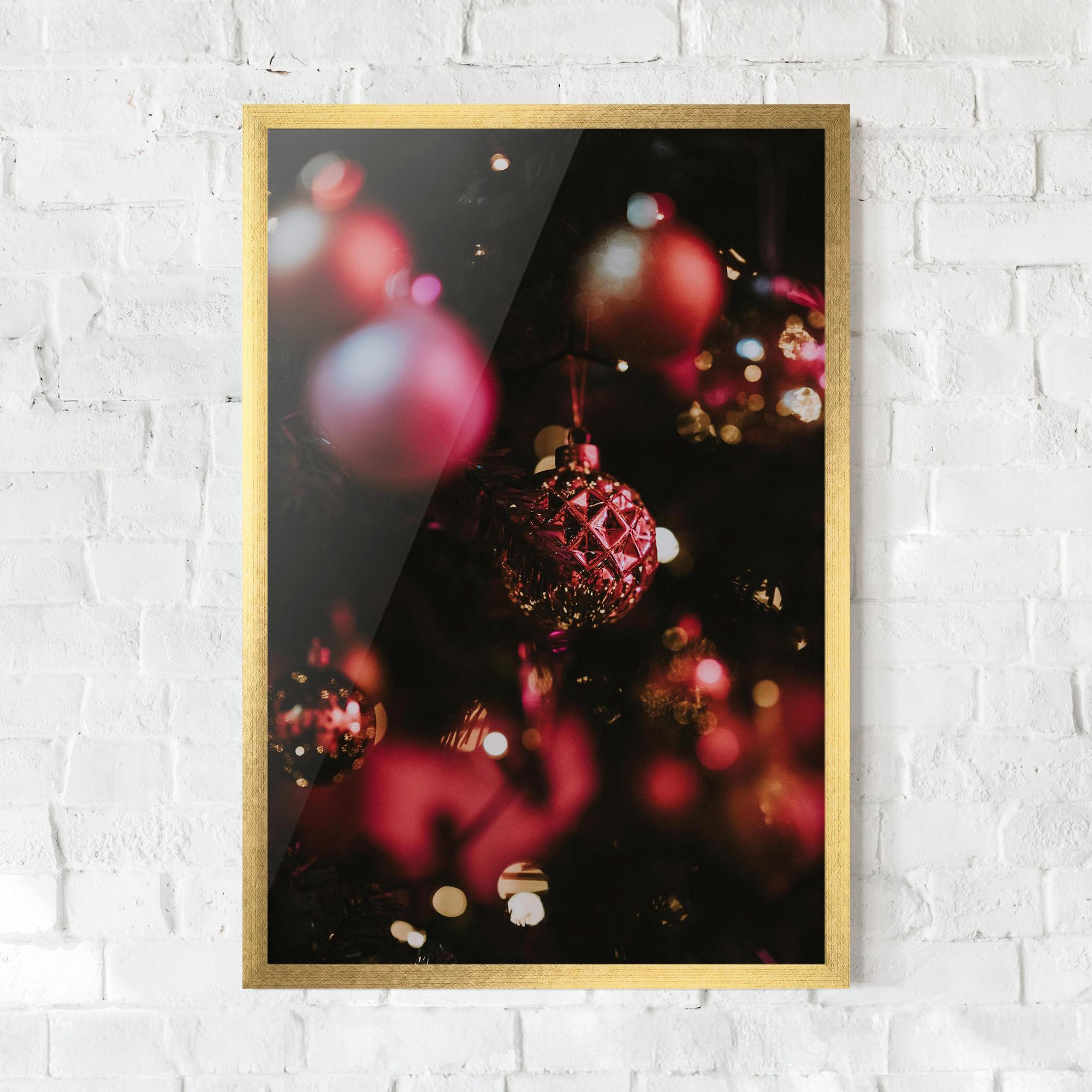 Poster Înrămat Dark Pink Christmas Balls mockup 0