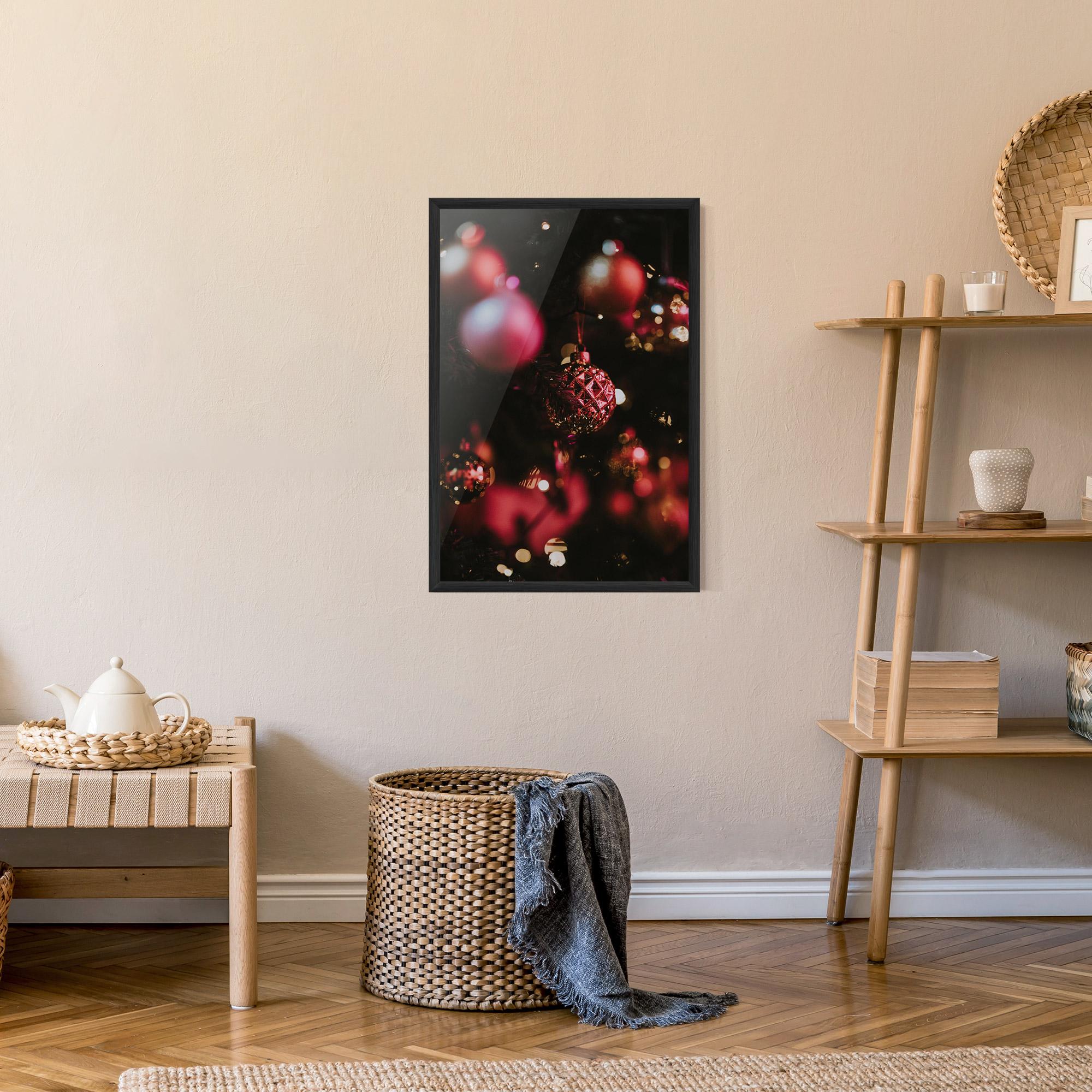 Poster Înrămat Dark Pink Christmas Balls mockup 9