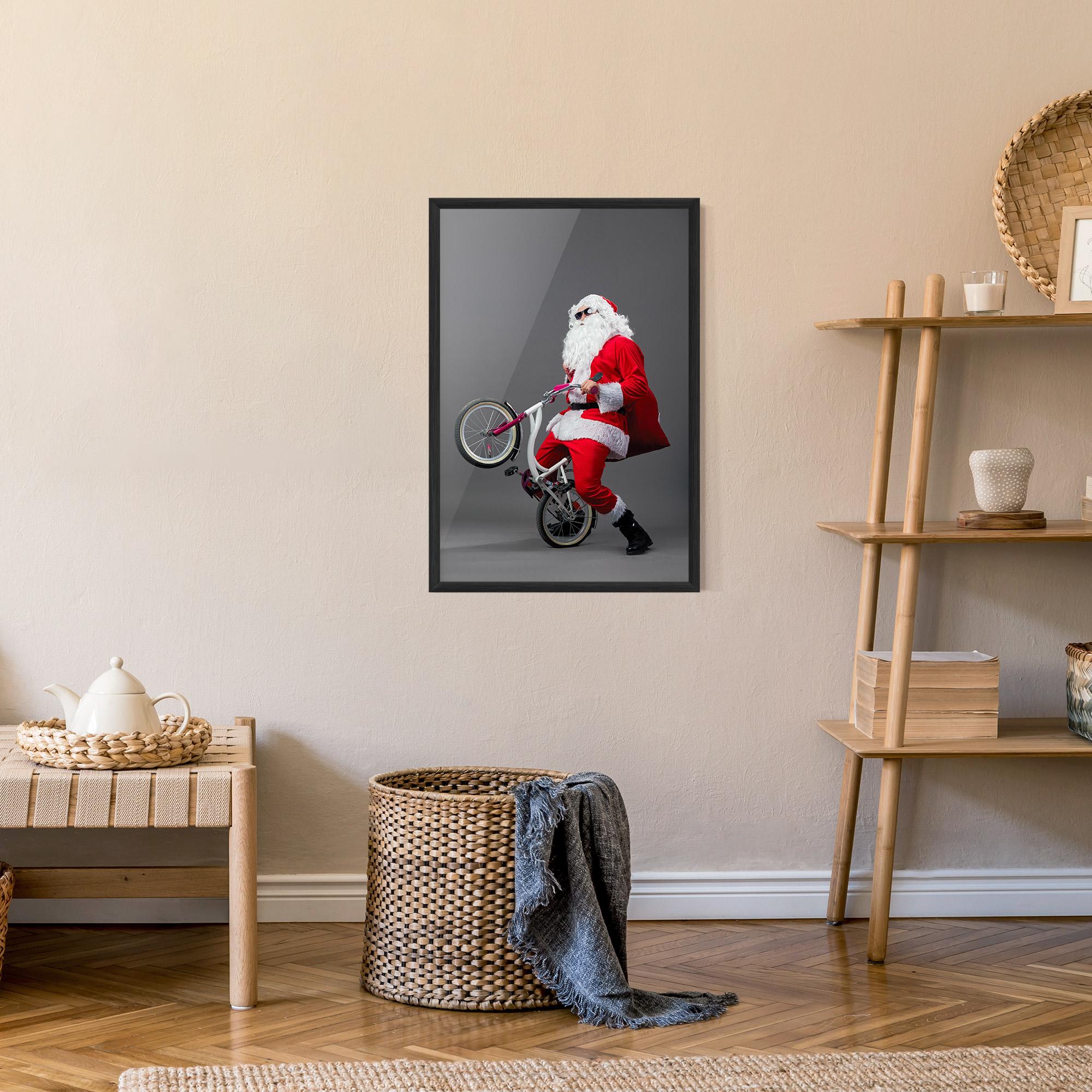 Poster Înrămat Santa Rides Bicycle mockup 9