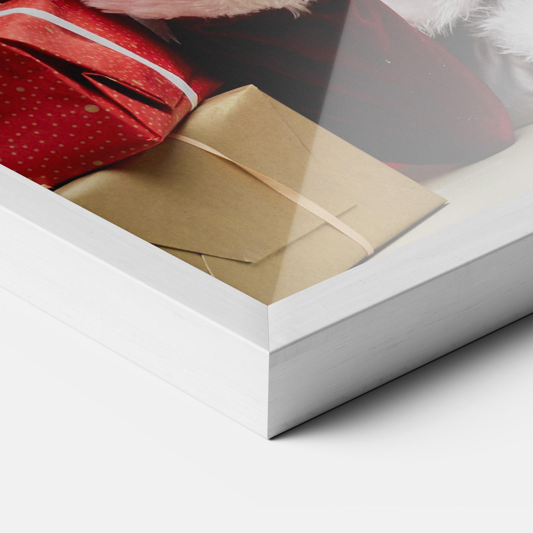 Poster Înrămat Pensive Santa mockup 3