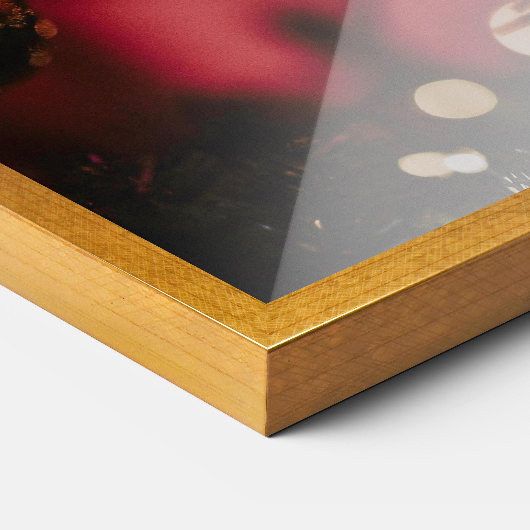 Poster Înrămat Dark Pink Christmas Balls mockup 3