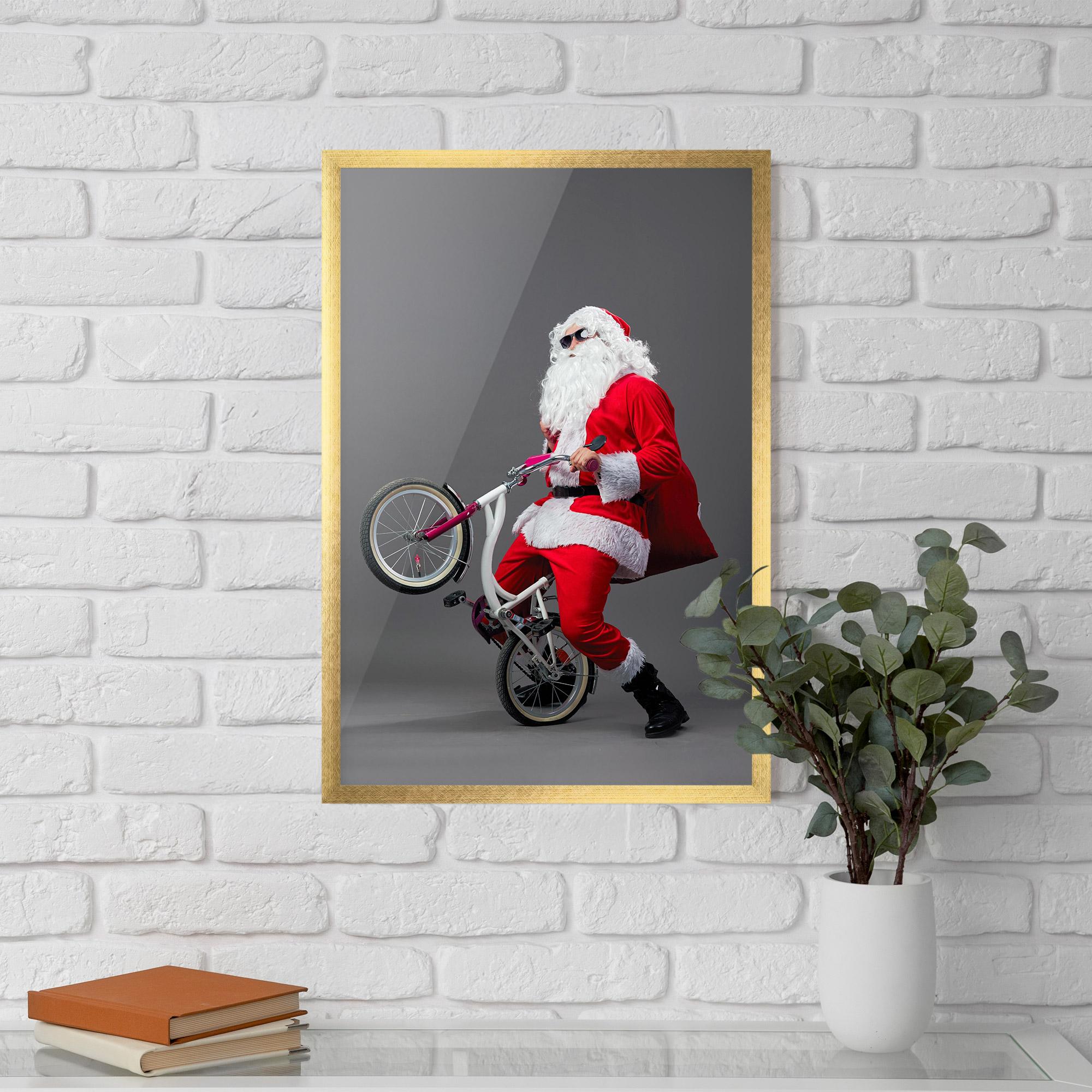 Poster Înrămat Santa Rides Bicycle mockup 5