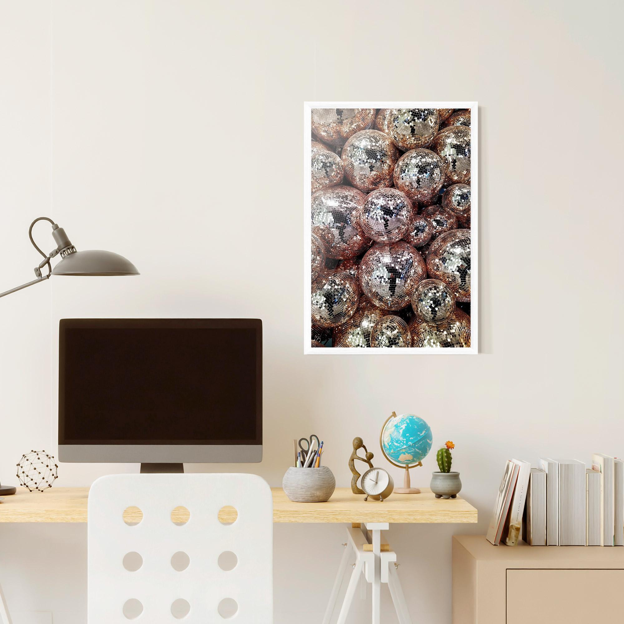 Poster Înrămat Christmas Disko Balls mockup 6