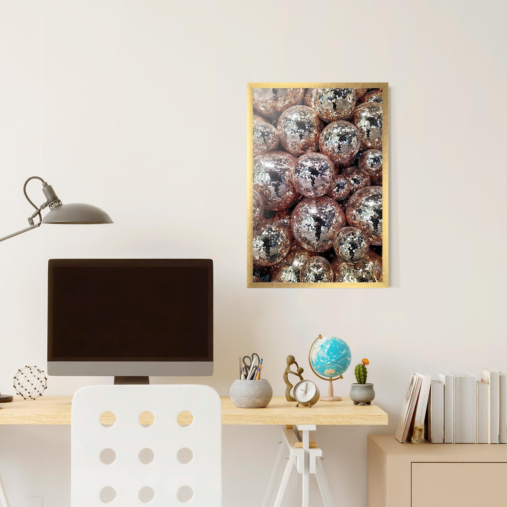 Poster Înrămat Christmas Disko Balls mockup 6