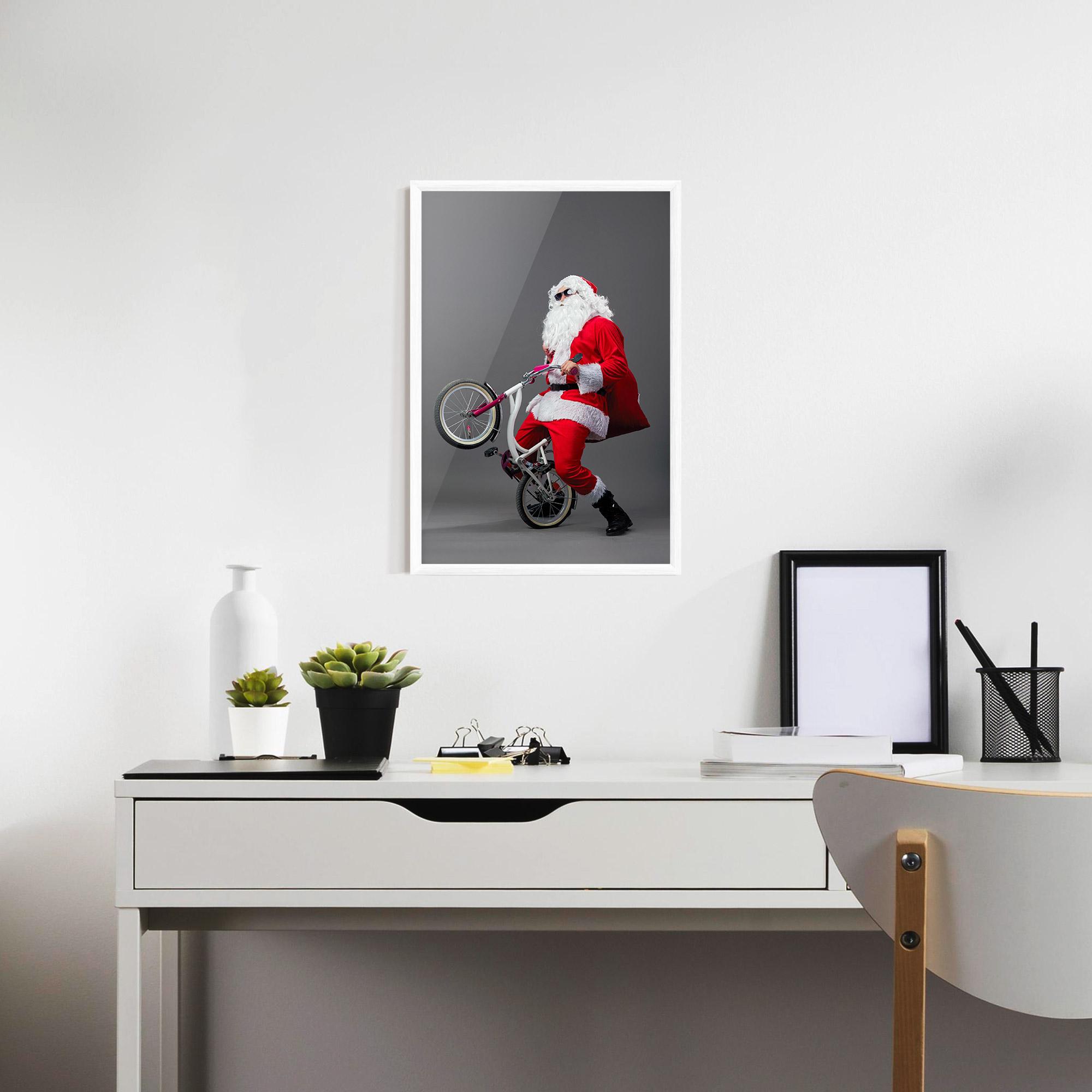 Poster Înrămat Santa Rides Bicycle mockup 7
