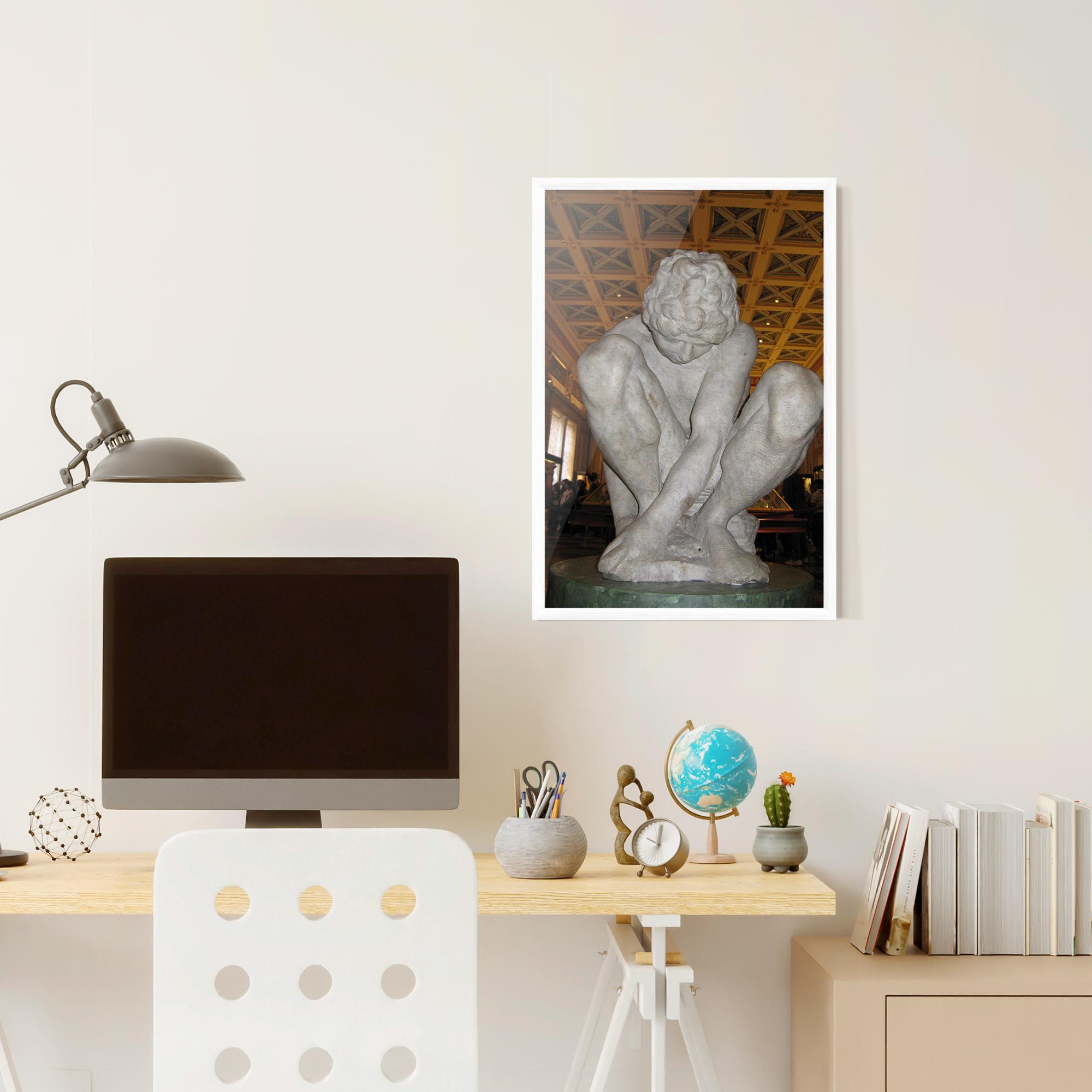 Poster Înrămat Crouching Boy mockup 6