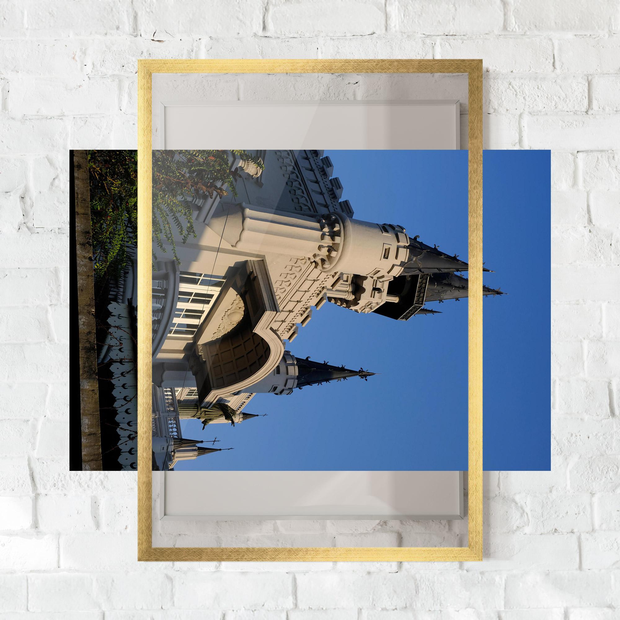 Poster Înrămat Castle Blue mockup 0