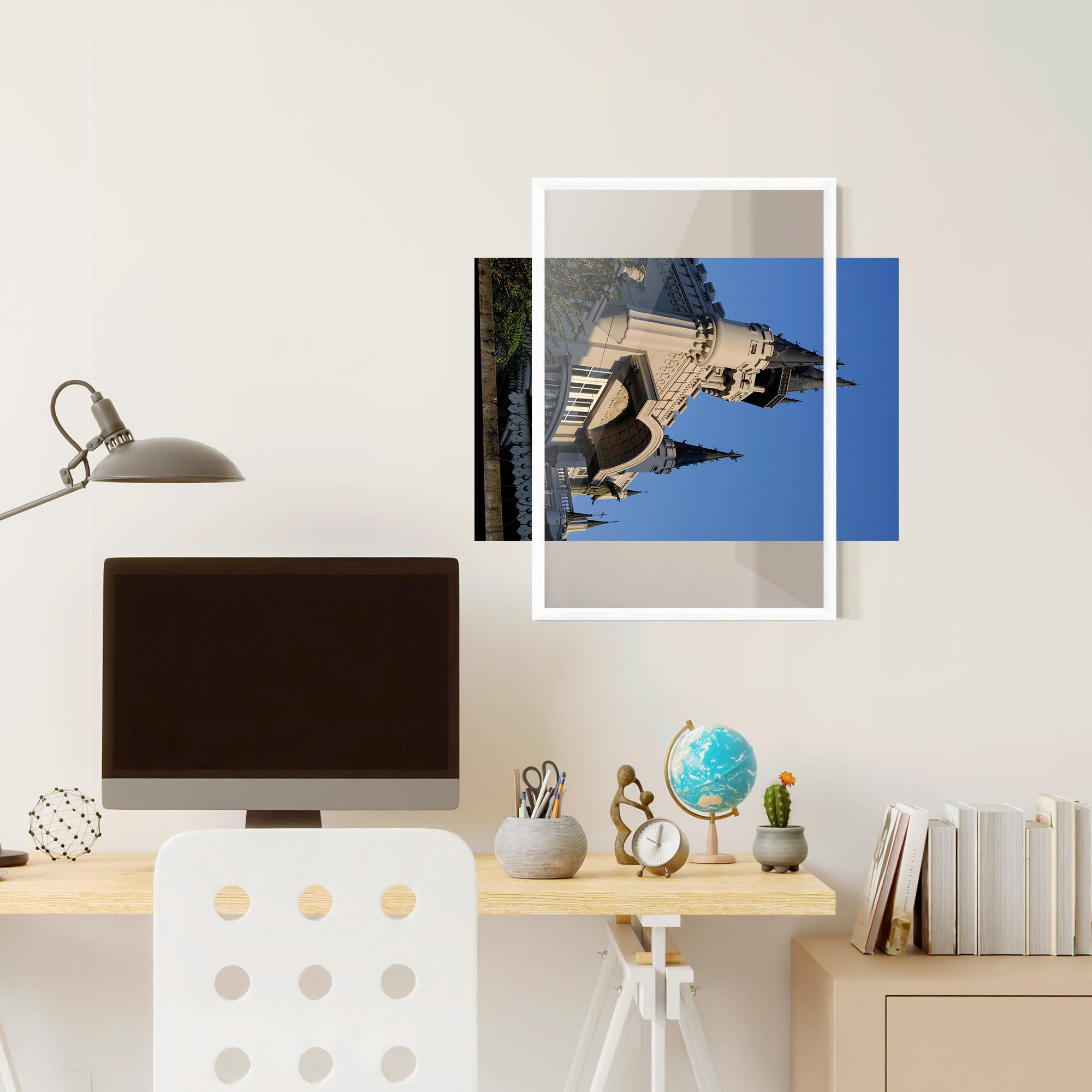 Poster Înrămat Castle Blue mockup 6