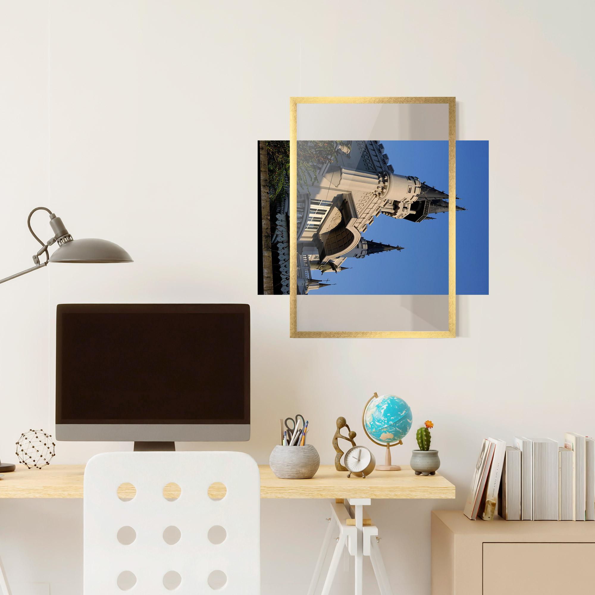 Poster Înrămat Castle Blue mockup 6